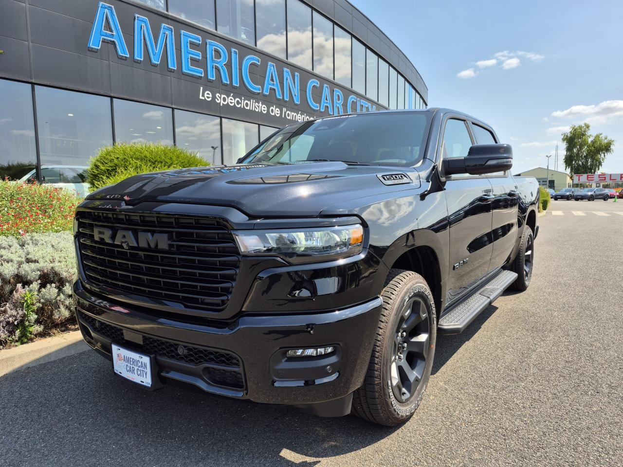 DODGE RAM 1500 CREW CAB SPORT BLACK PACKAGE