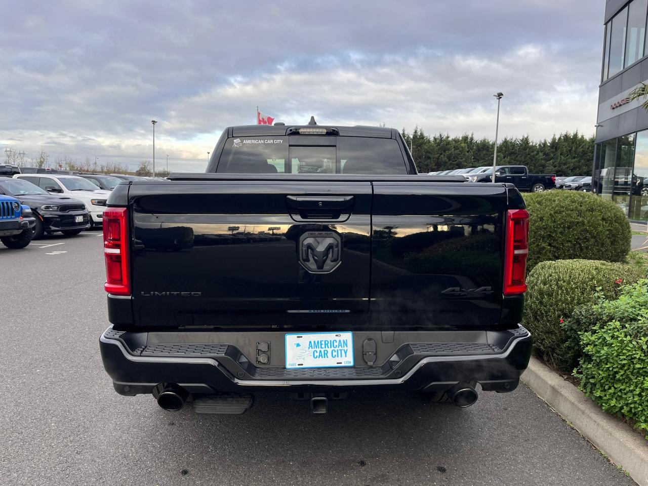 DODGE RAM 1500 CREW LIMITED NIGHT EDITION RAMBOX HAYON MULTI