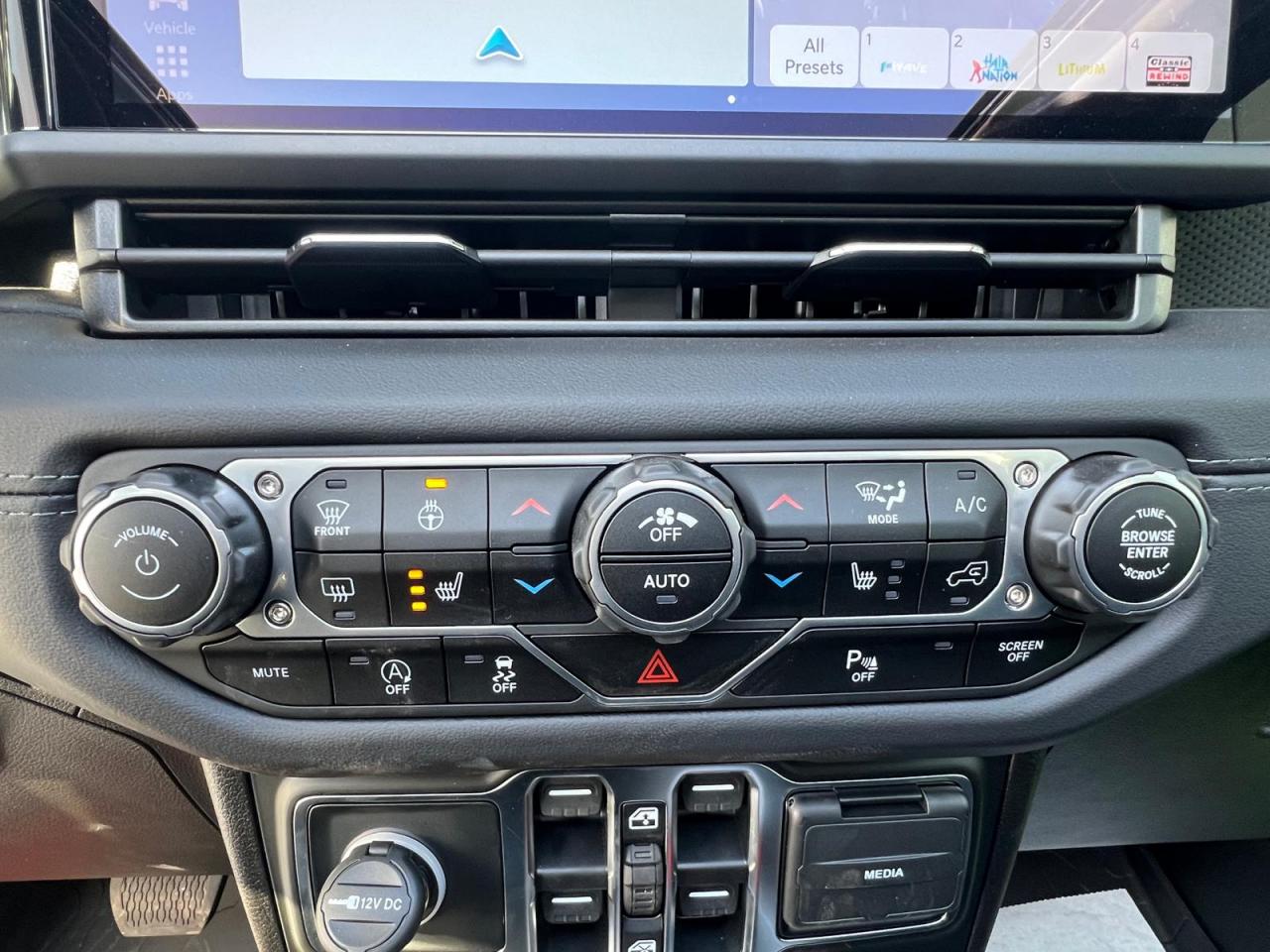 JEEP WRANGLER Rubicon X V6 3,6L SkyOne Touch