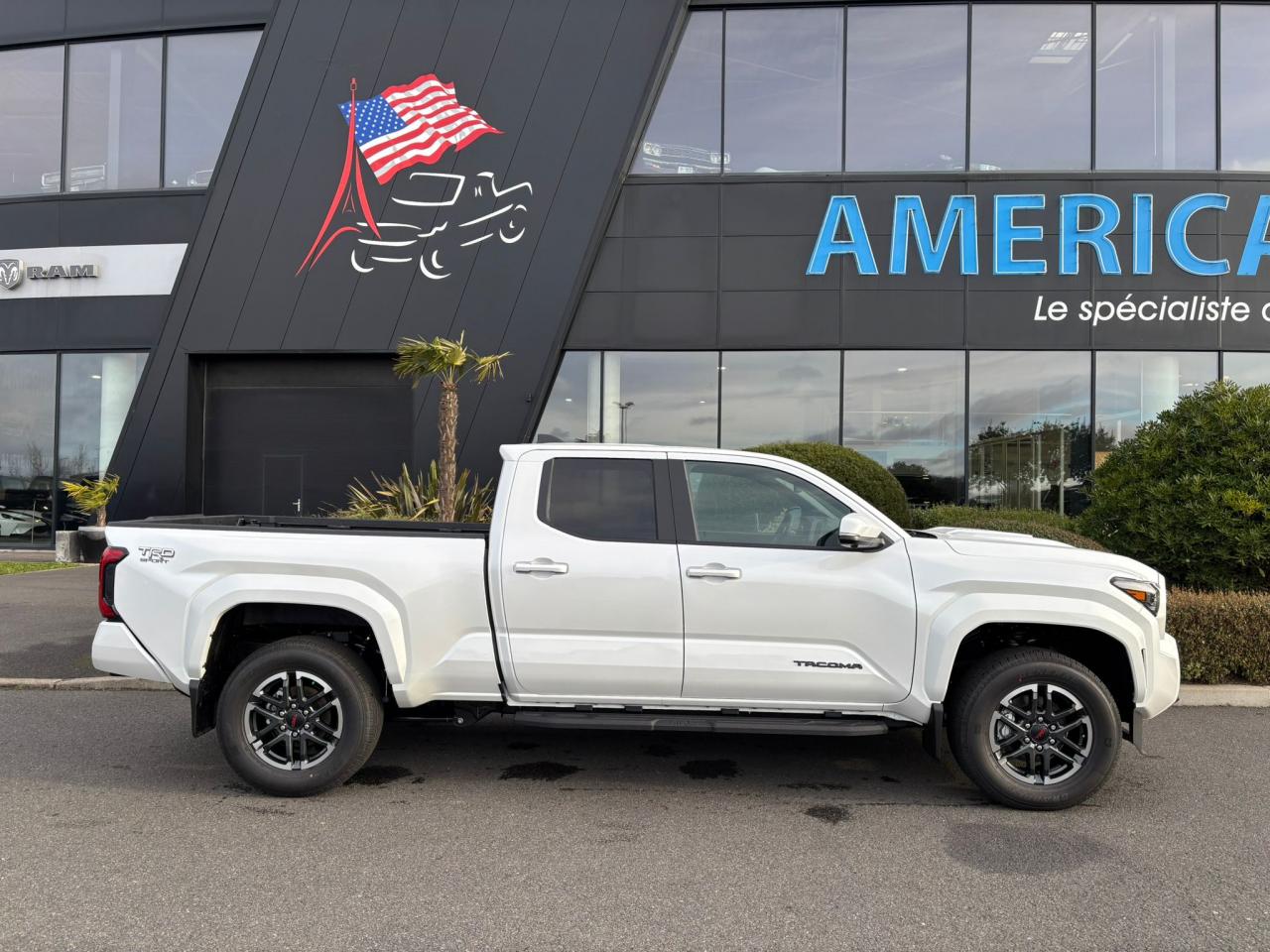 TOYOTA TACOMA TRD SPORT PREMIUM