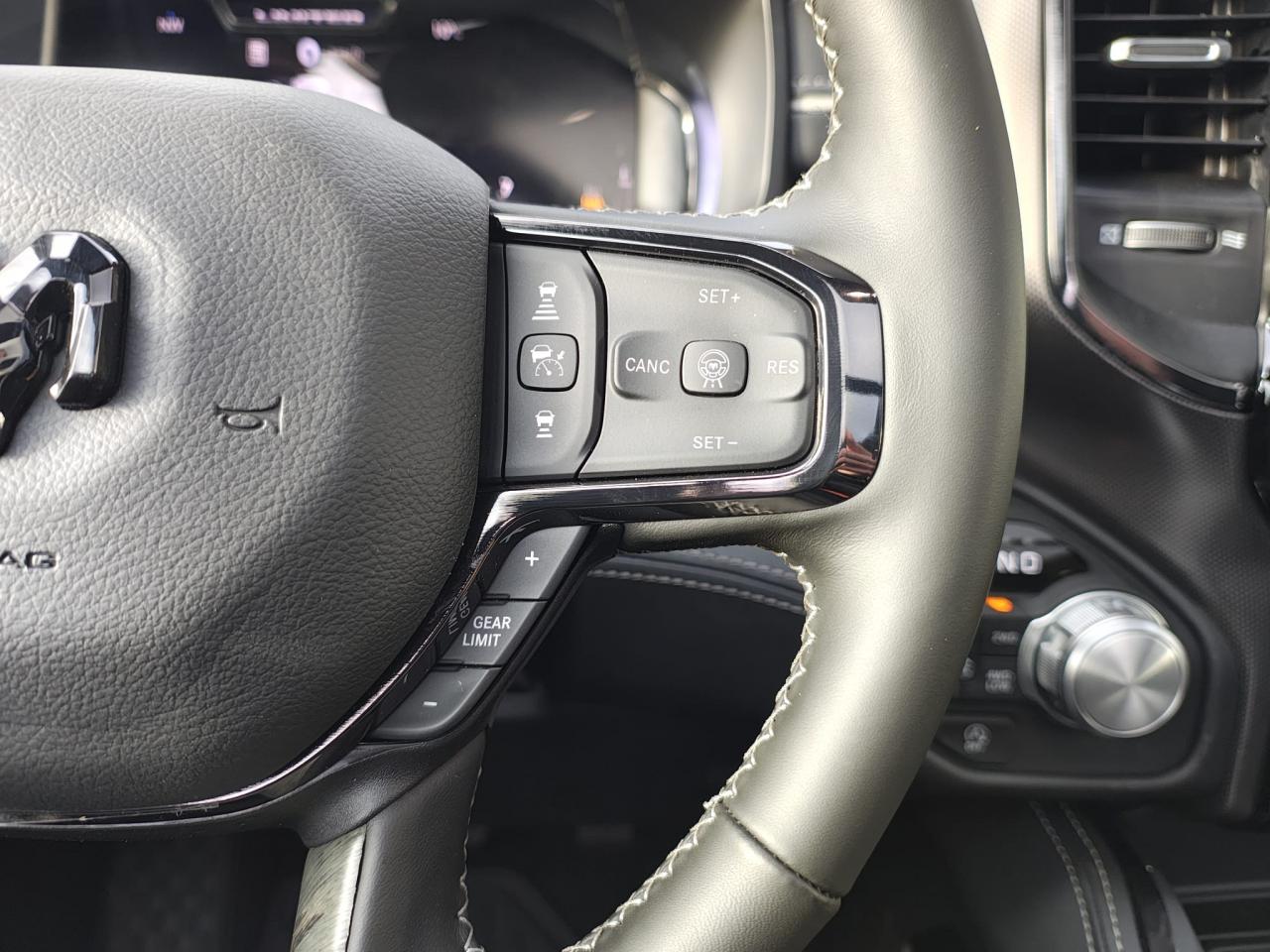 DODGE RAM 1500 CREW LIMITED NIGHT EDITION RAMBOX HAYON MULTI