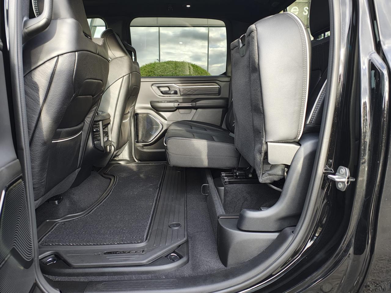 DODGE RAM 1500 CREW LIMITED NIGHT EDITION RAMBOX HAYON MULTI