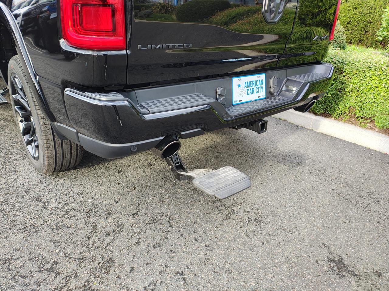 DODGE RAM 1500 CREW LIMITED NIGHT EDITION RAMBOX HAYON MULTI