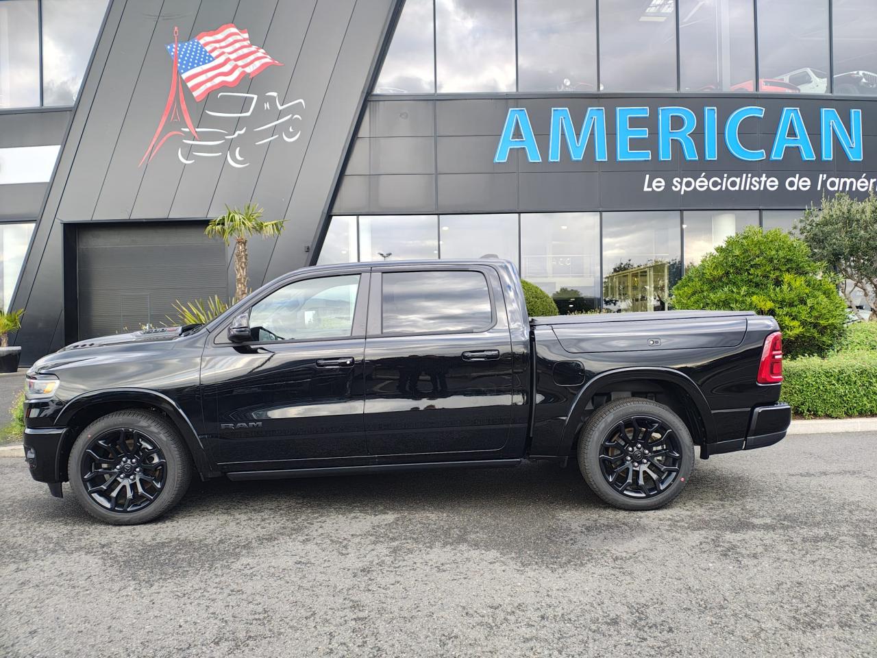 DODGE RAM 1500 CREW LIMITED NIGHT EDITION RAMBOX HAYON MULTI