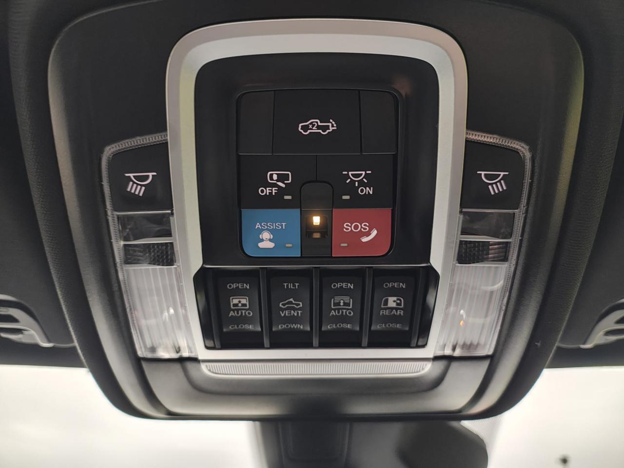 DODGE RAM 1500 CREW LIMITED NIGHT EDITION RAMBOX HAYON MULTI