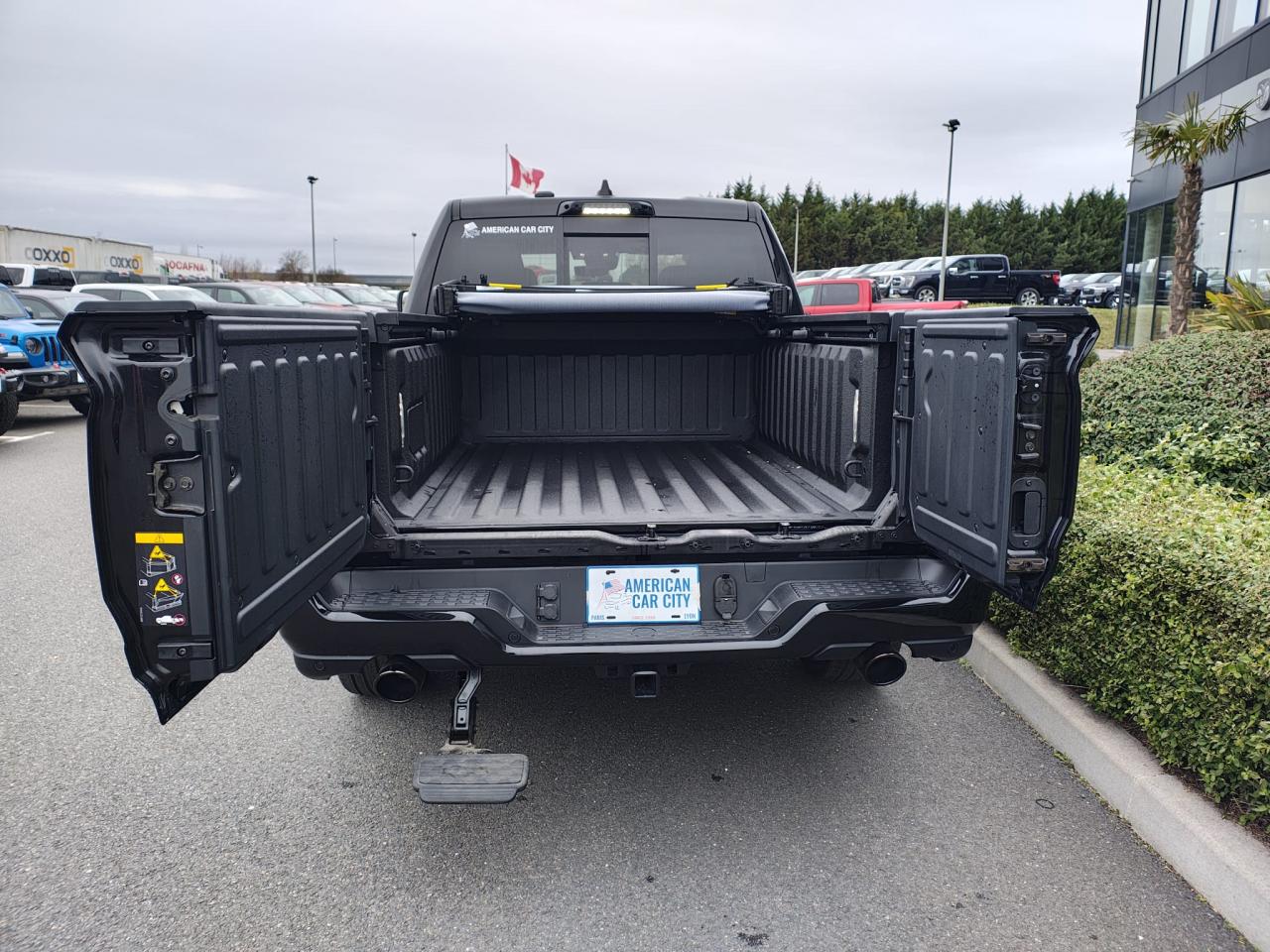 DODGE RAM 1500 CREW LIMITED NIGHT EDITION RAMBOX HAYON MULTI