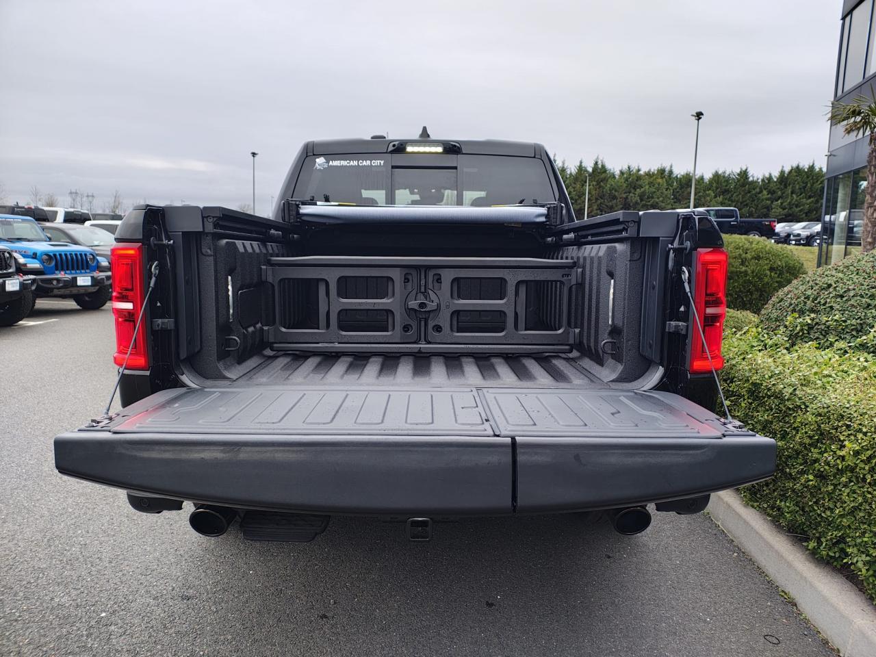 DODGE RAM 1500 CREW LIMITED NIGHT EDITION RAMBOX HAYON MULTI