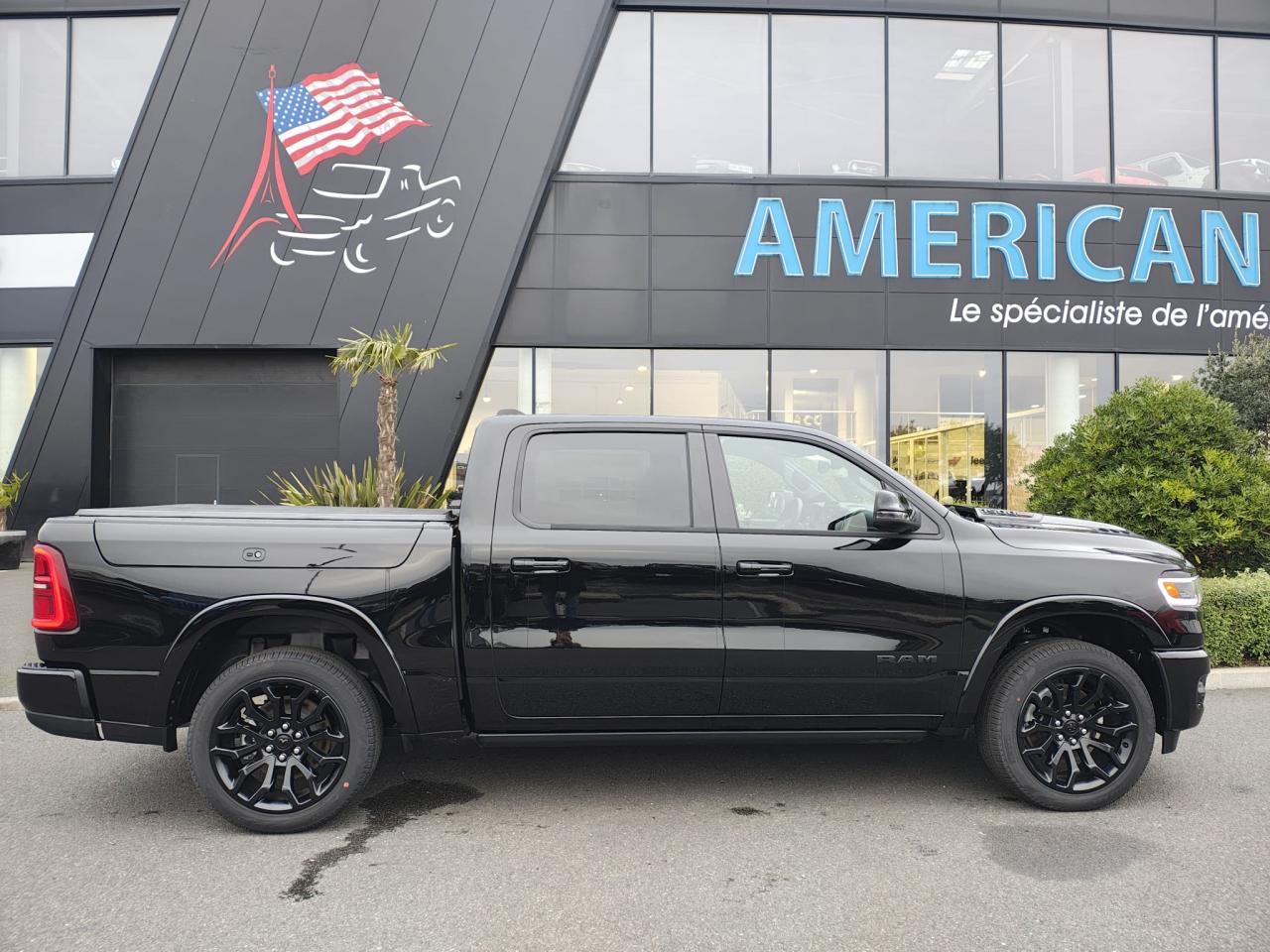 DODGE RAM 1500 CREW LIMITED NIGHT EDITION RAMBOX HAYON MULTI