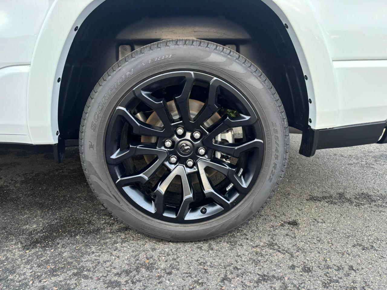 DODGE RAM 1500 CREW LIMITED NIGHT EDITION RAMBOX HAYON MULTI 2025