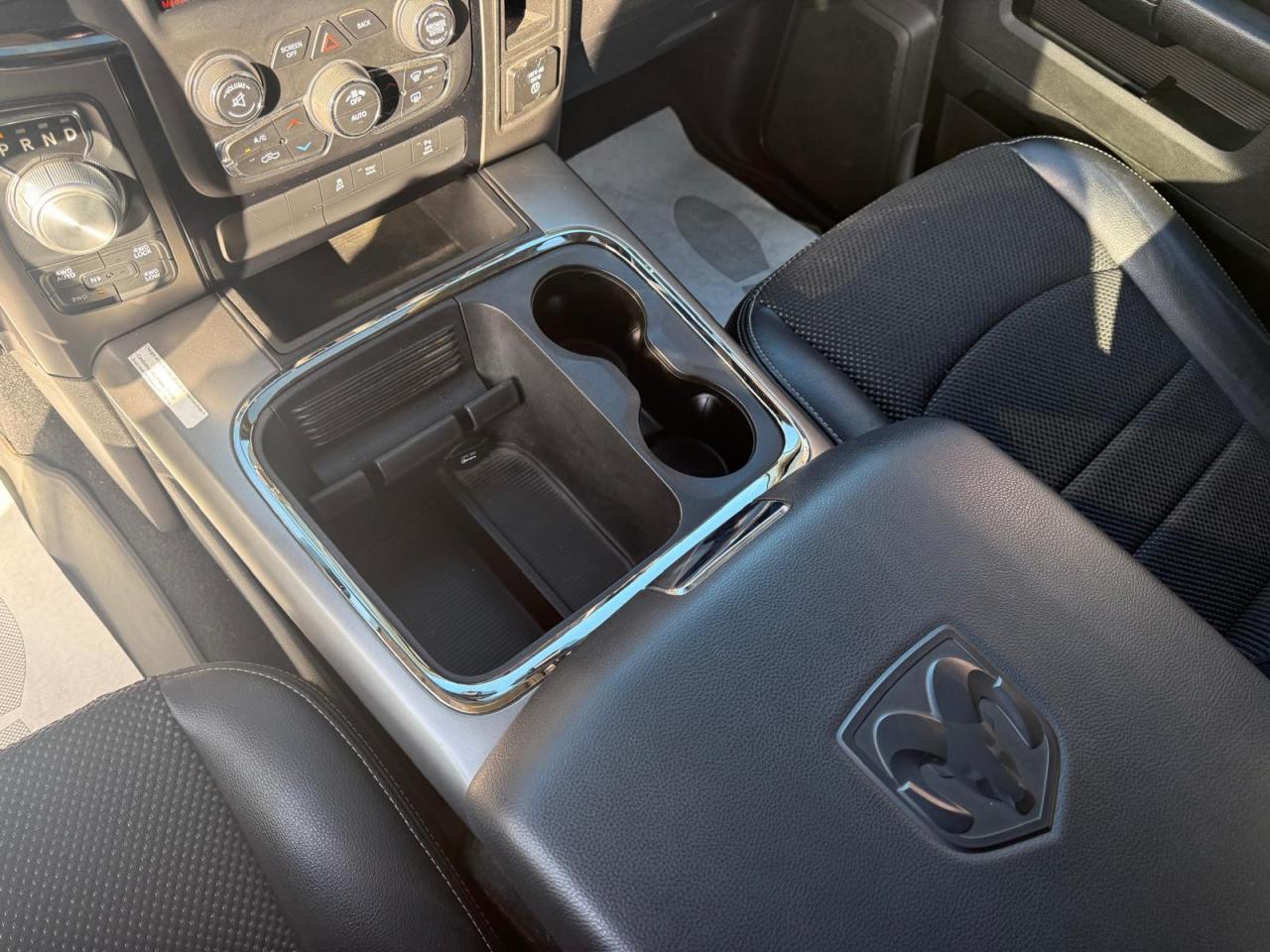 DODGE RAM 1500 CREW SPORT CLASSIC BLACK PACKAGE