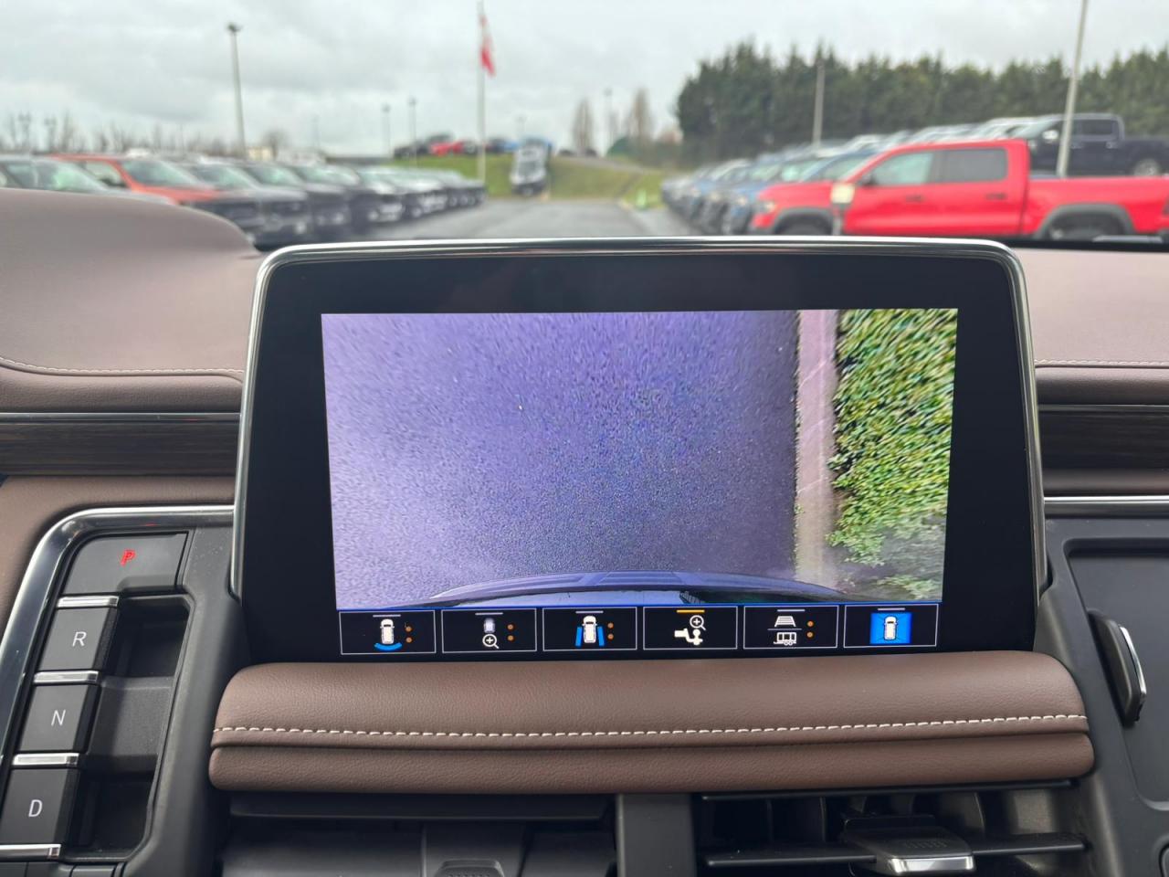 CHEVROLET SUBURBAN HIGH COUNTRY 4x4 V8 6.2L CTTE FOURGON