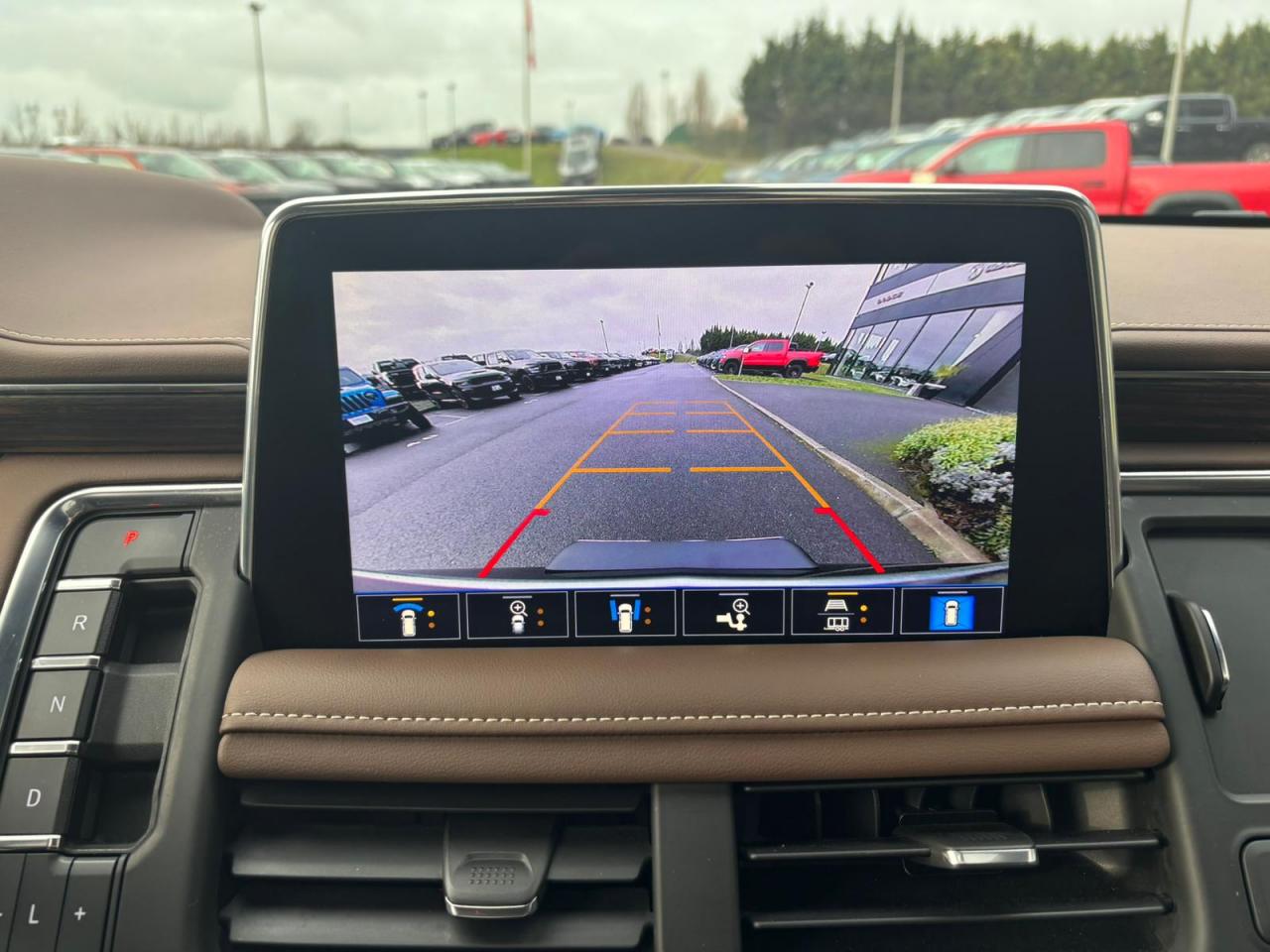 CHEVROLET SUBURBAN HIGH COUNTRY 4x4 V8 6.2L CTTE FOURGON