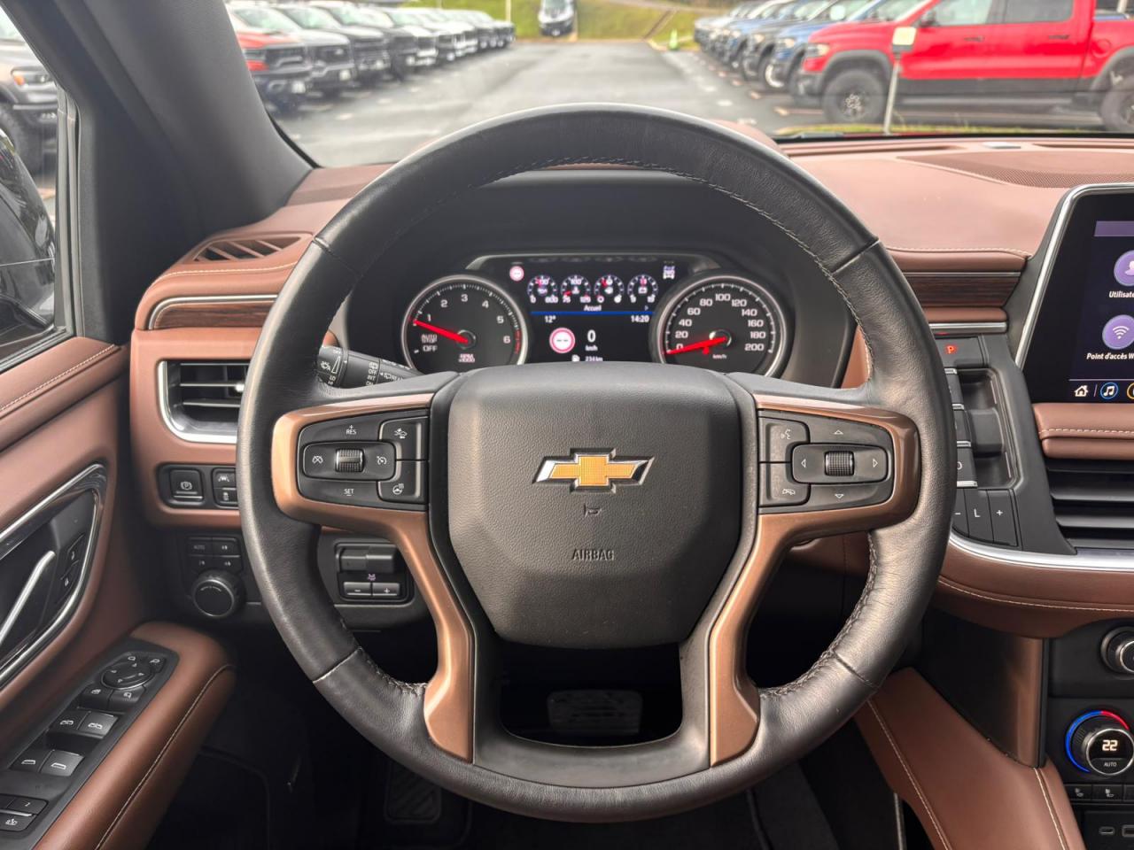 CHEVROLET SUBURBAN HIGH COUNTRY 4x4 V8 6.2L CTTE FOURGON