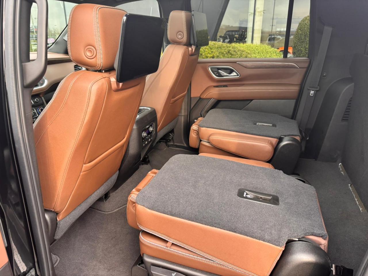 CHEVROLET SUBURBAN HIGH COUNTRY 4x4 V8 6.2L CTTE FOURGON