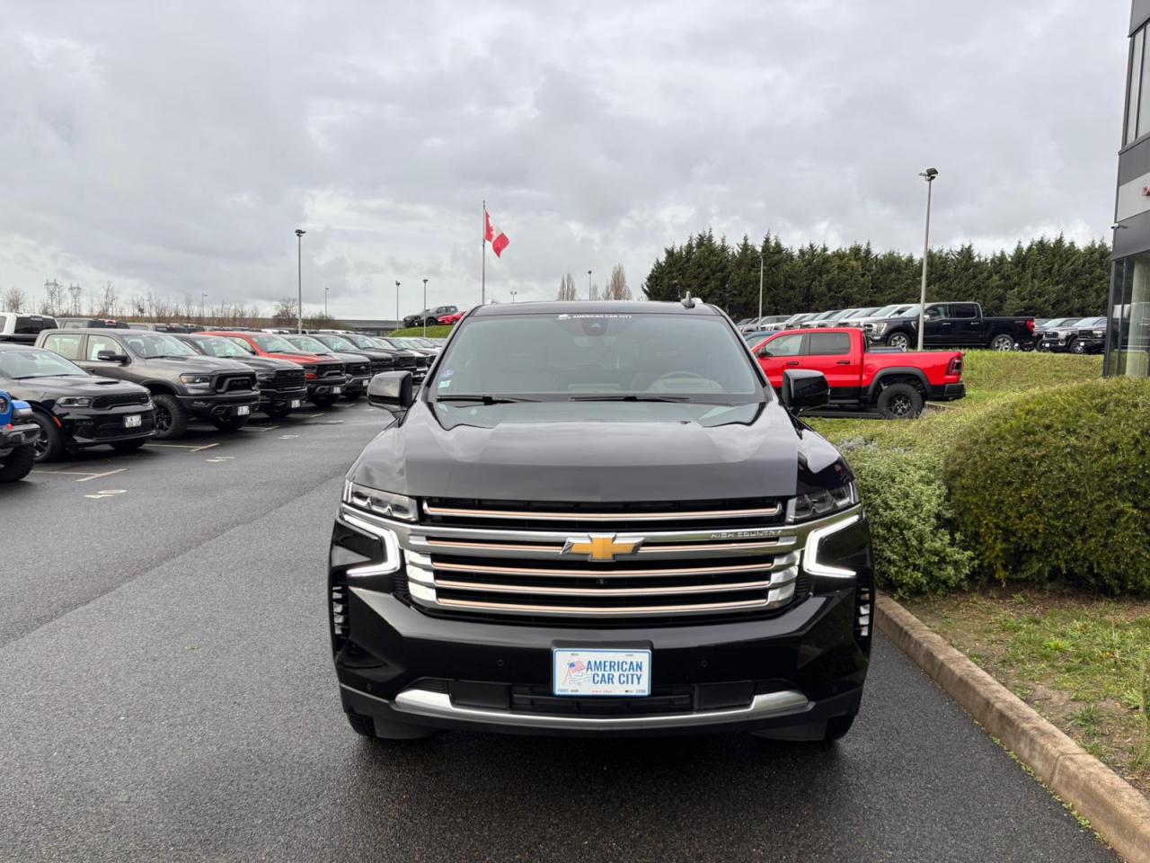 CHEVROLET SUBURBAN HIGH COUNTRY 4x4 V8 6.2L CTTE FOURGON