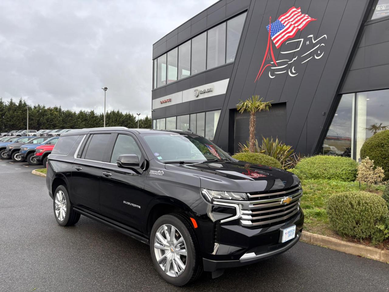 CHEVROLET SUBURBAN HIGH COUNTRY 4x4 V8 6.2L CTTE FOURGON