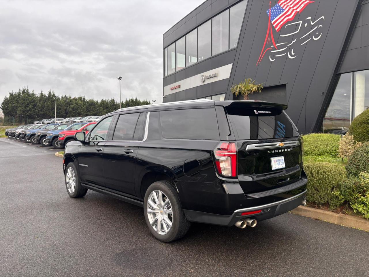 CHEVROLET SUBURBAN HIGH COUNTRY 4x4 V8 6.2L CTTE FOURGON