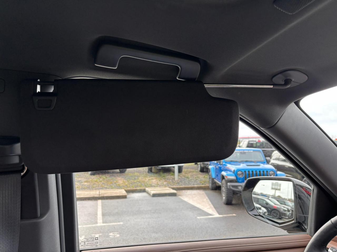 CHEVROLET SUBURBAN HIGH COUNTRY 4x4 V8 6.2L CTTE FOURGON