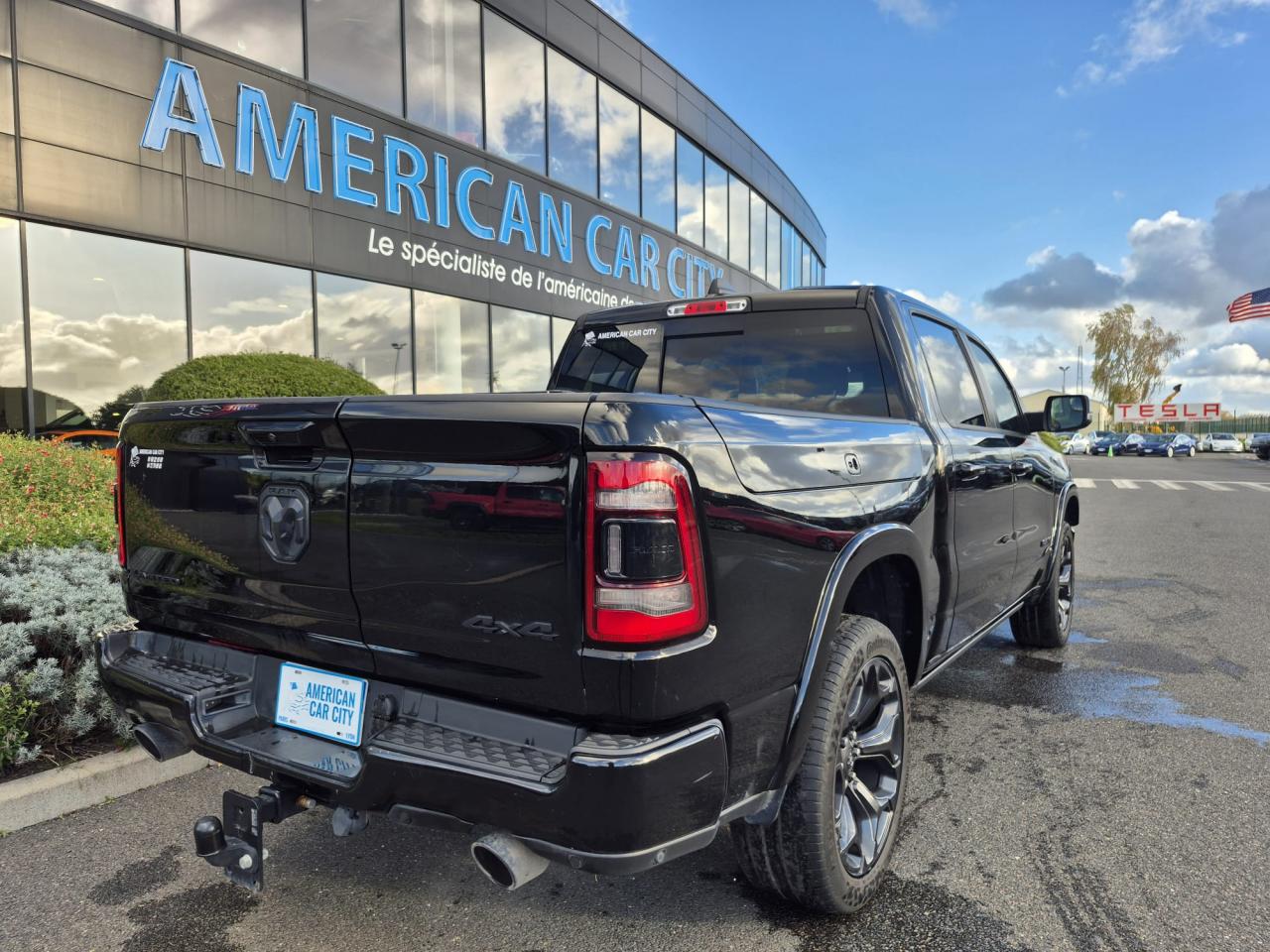 DODGE RAM 1500 CREW LIMITED BLACK PACKAGE RAMBOX HAYON MULTI