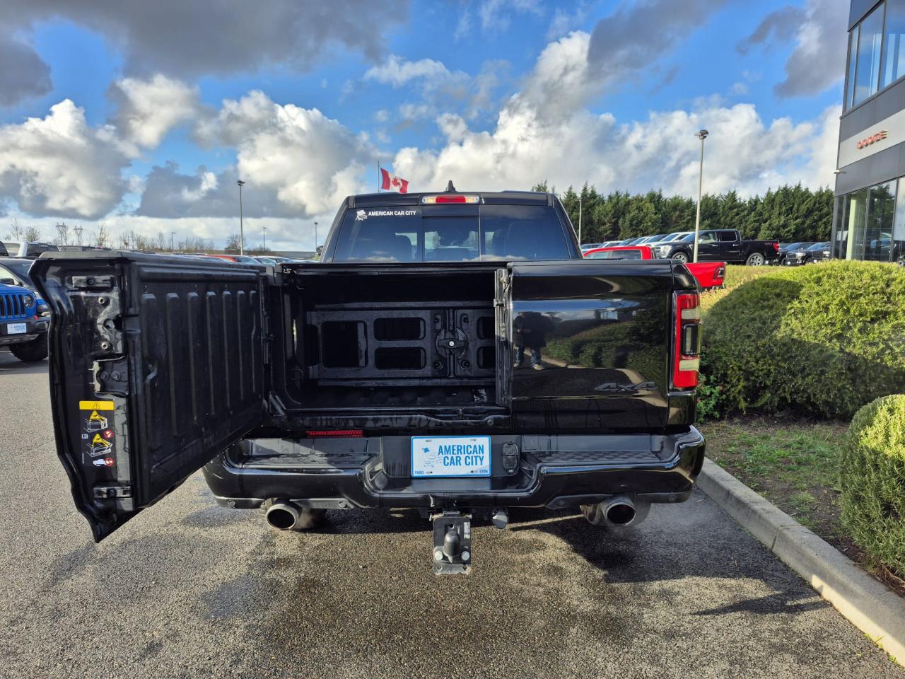 DODGE RAM 1500 CREW LIMITED BLACK PACKAGE RAMBOX HAYON MULTI