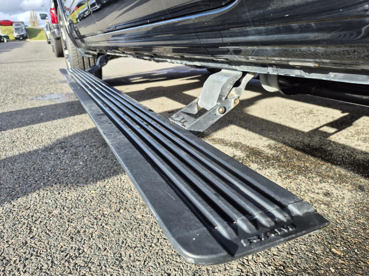 DODGE RAM 1500 CREW LIMITED BLACK PACKAGE RAMBOX HAYON MULTI