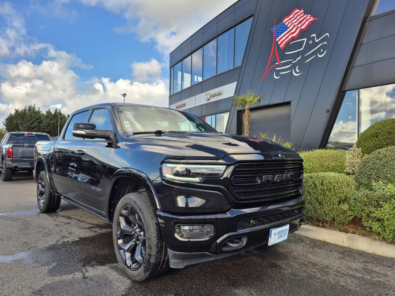 DODGE RAM 1500 CREW LIMITED BLACK PACKAGE RAMBOX HAYON MULTI