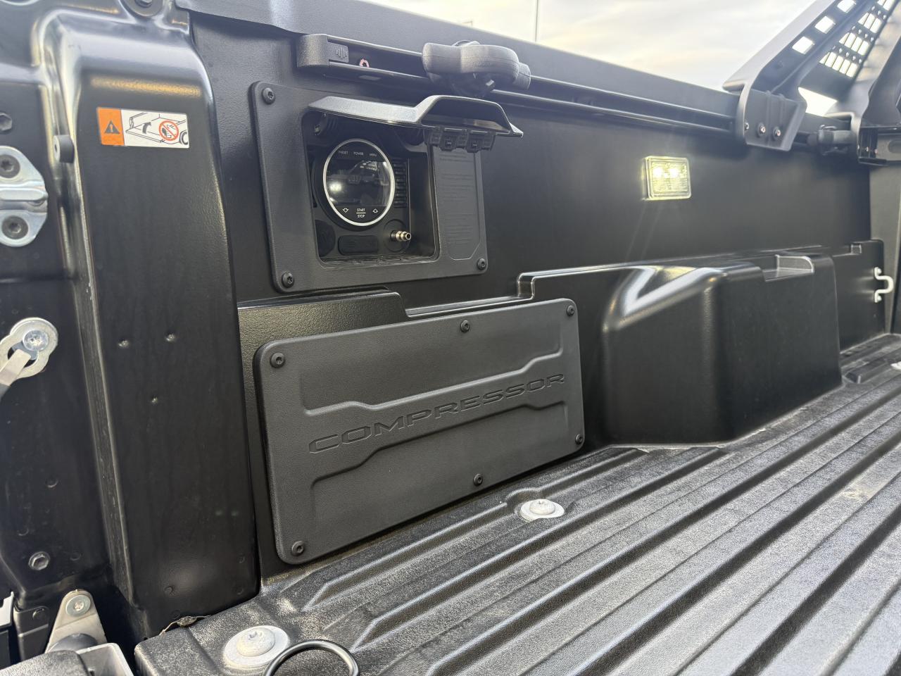 TOYOTA TACOMA 4X4 Double Cab Hybrid Trailhunter