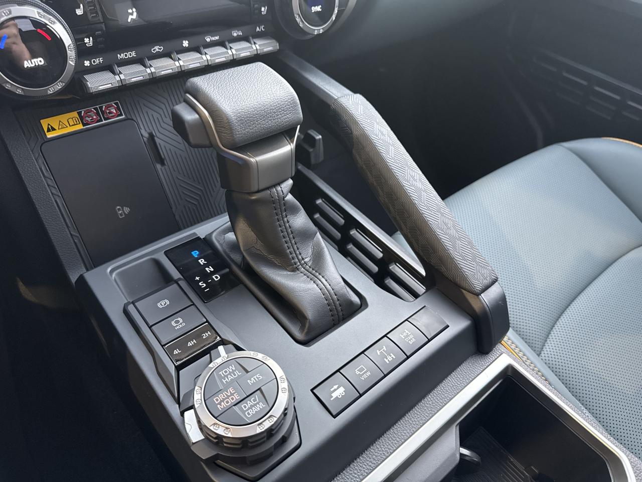 TOYOTA TACOMA 4X4 Double Cab Hybrid Trailhunter