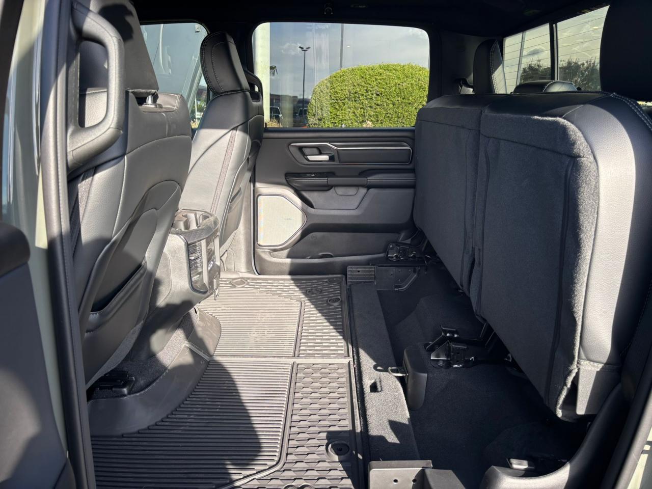 DODGE RAM 1500 CREW CAB REBEL AIR HAYON MULTI