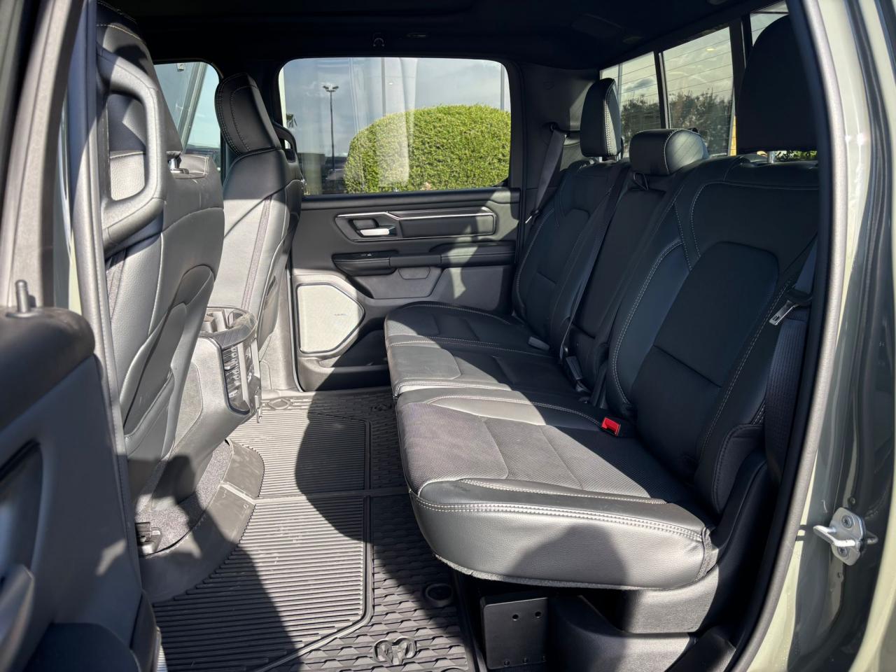 DODGE RAM 1500 CREW CAB REBEL AIR HAYON MULTI