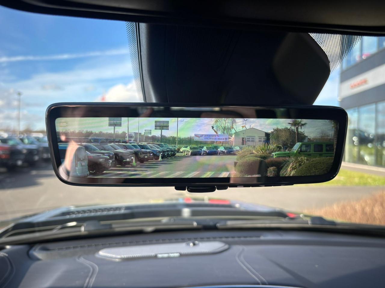 DODGE RAM 1500 CREW CAB REBEL AIR HAYON MULTI