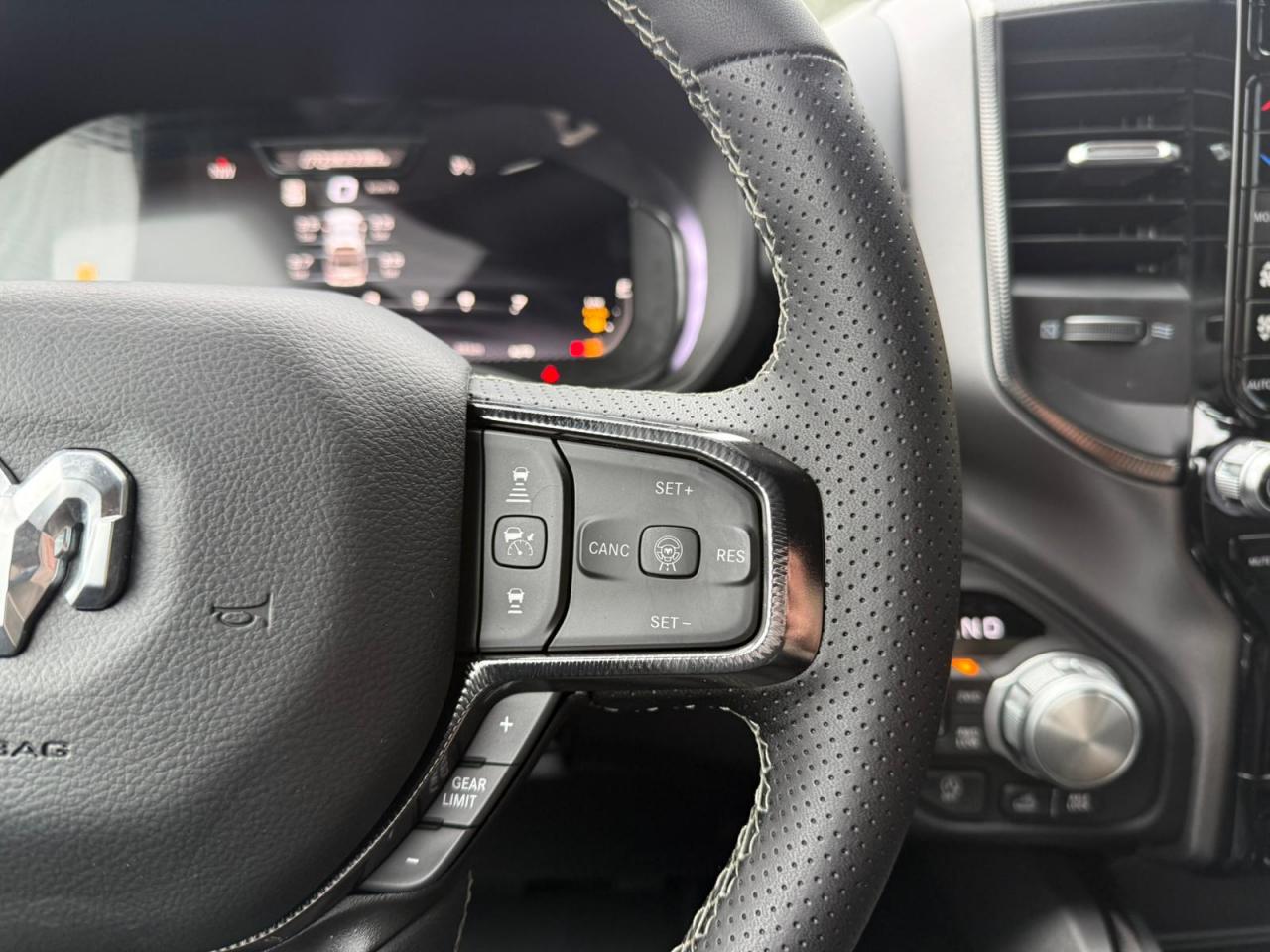 DODGE RAM 1500 CREW CAB REBEL AIR RAMBOX HAYON MULTI