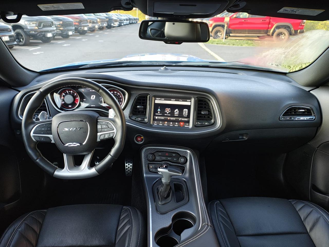 DODGE CHALLENGER SRT 392