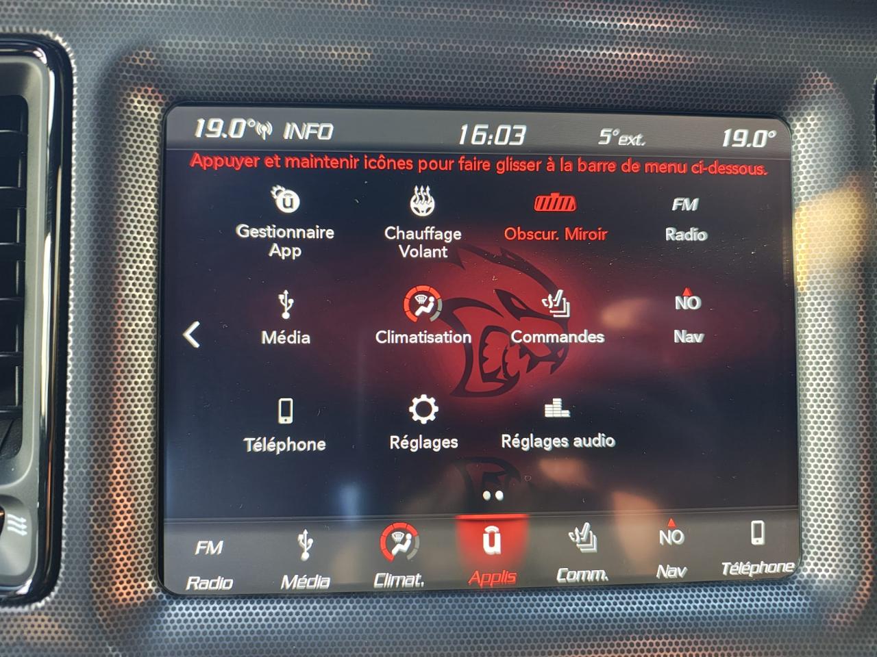 DODGE CHALLENGER SRT 392