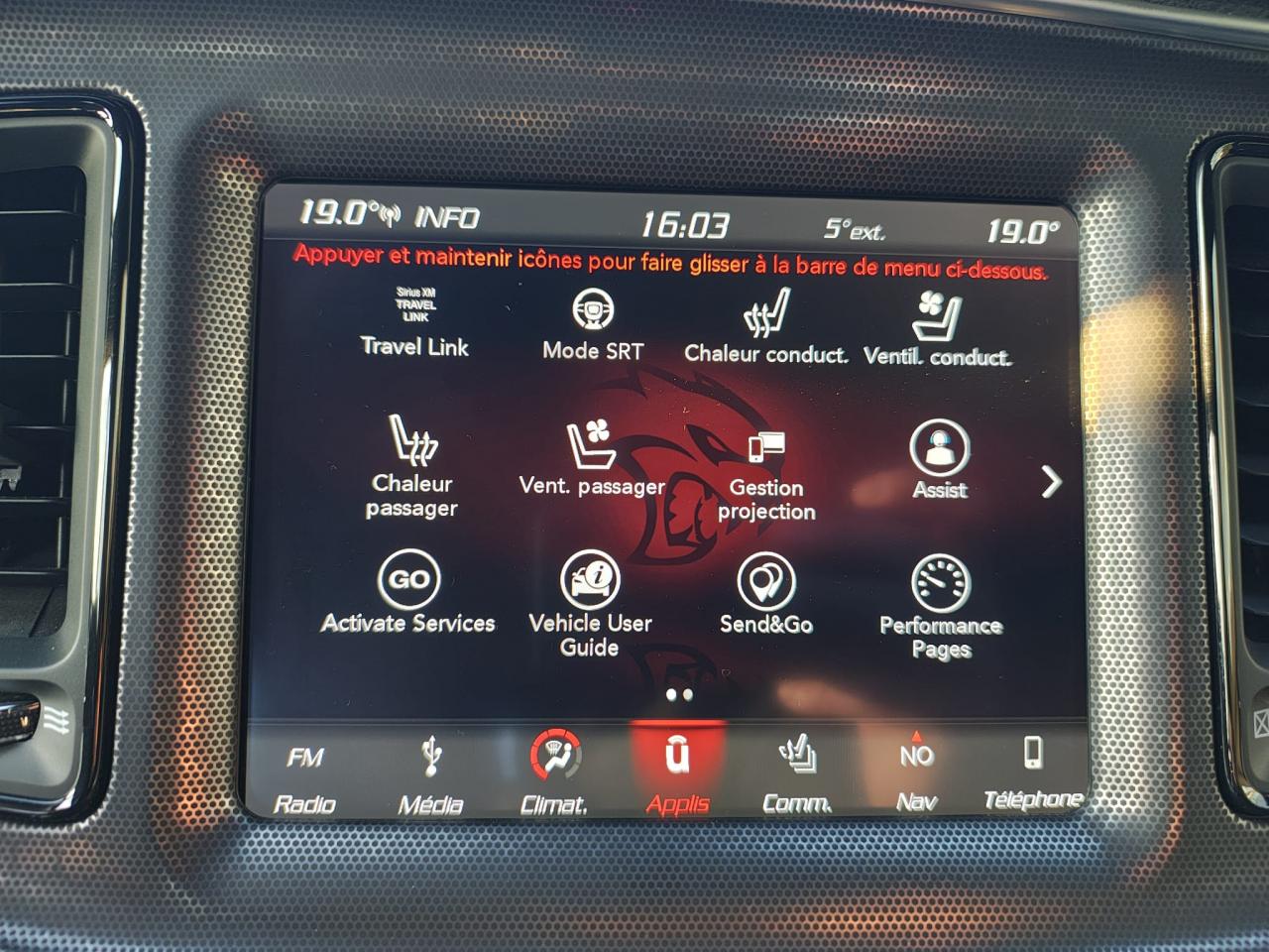 DODGE CHALLENGER SRT 392