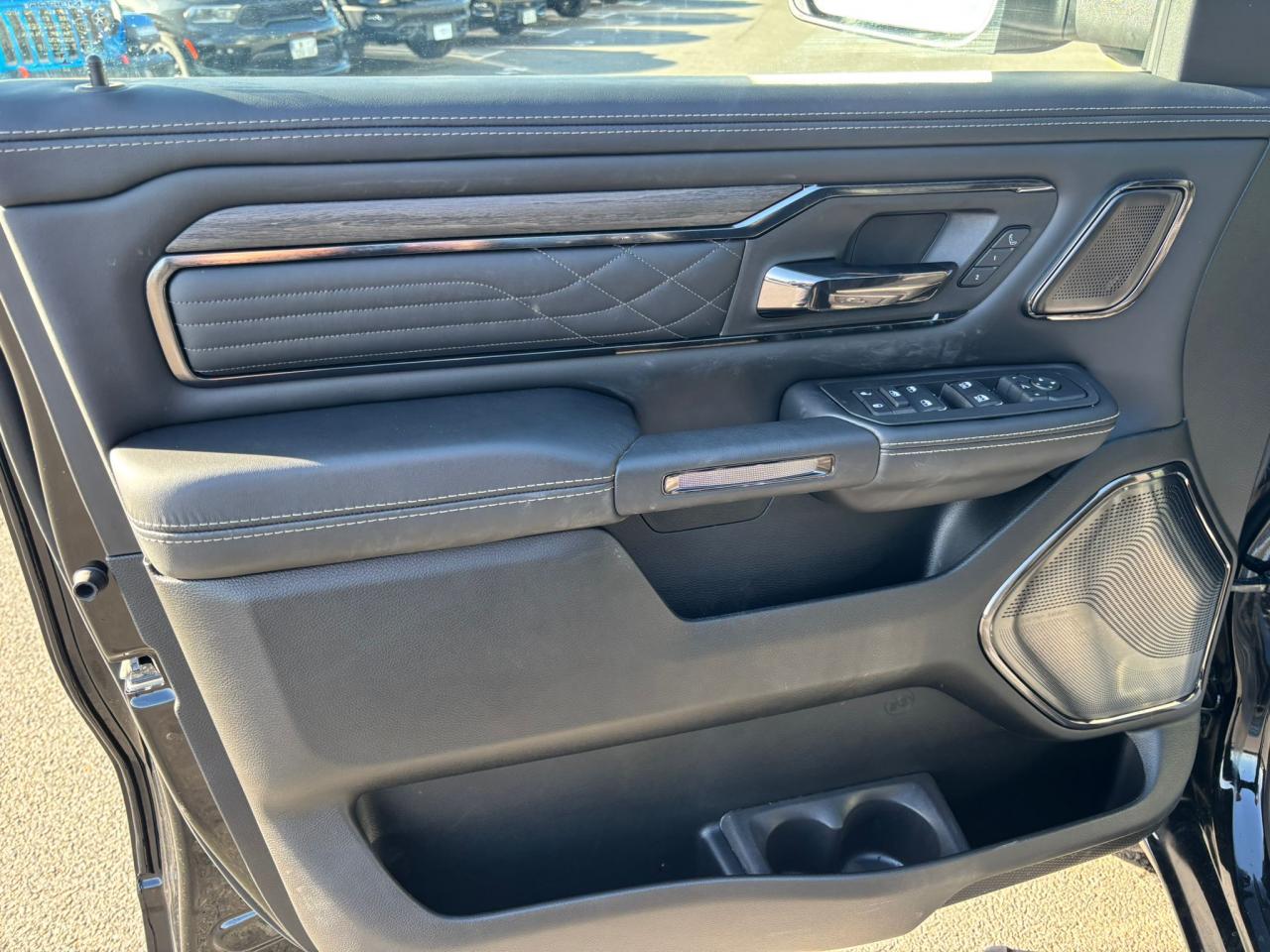 DODGE RAM 1500 CREW LIMITED NIGHT EDITION RAMBOX HAYON MULTI