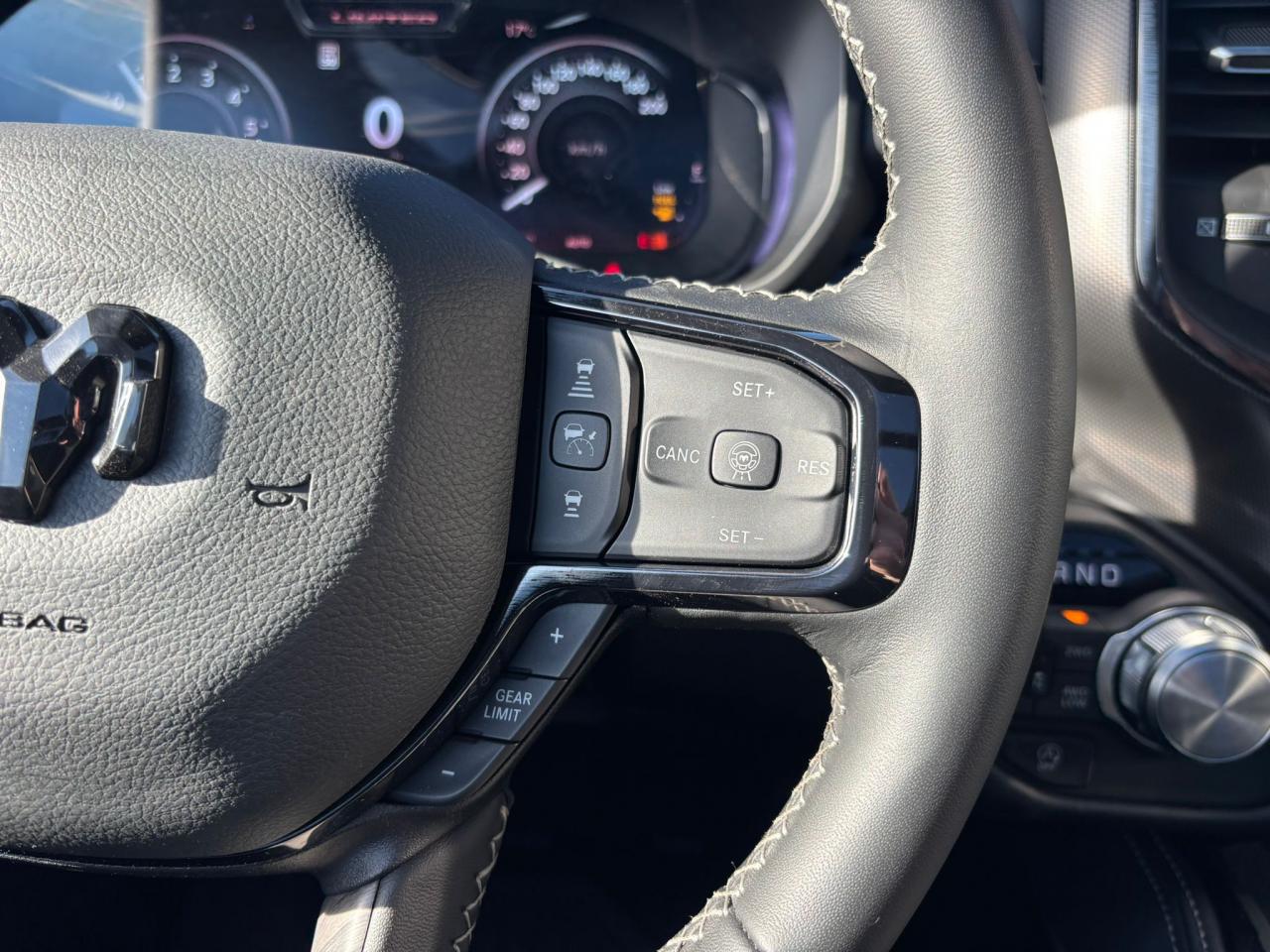 DODGE RAM 1500 CREW LIMITED NIGHT EDITION RAMBOX HAYON MULTI