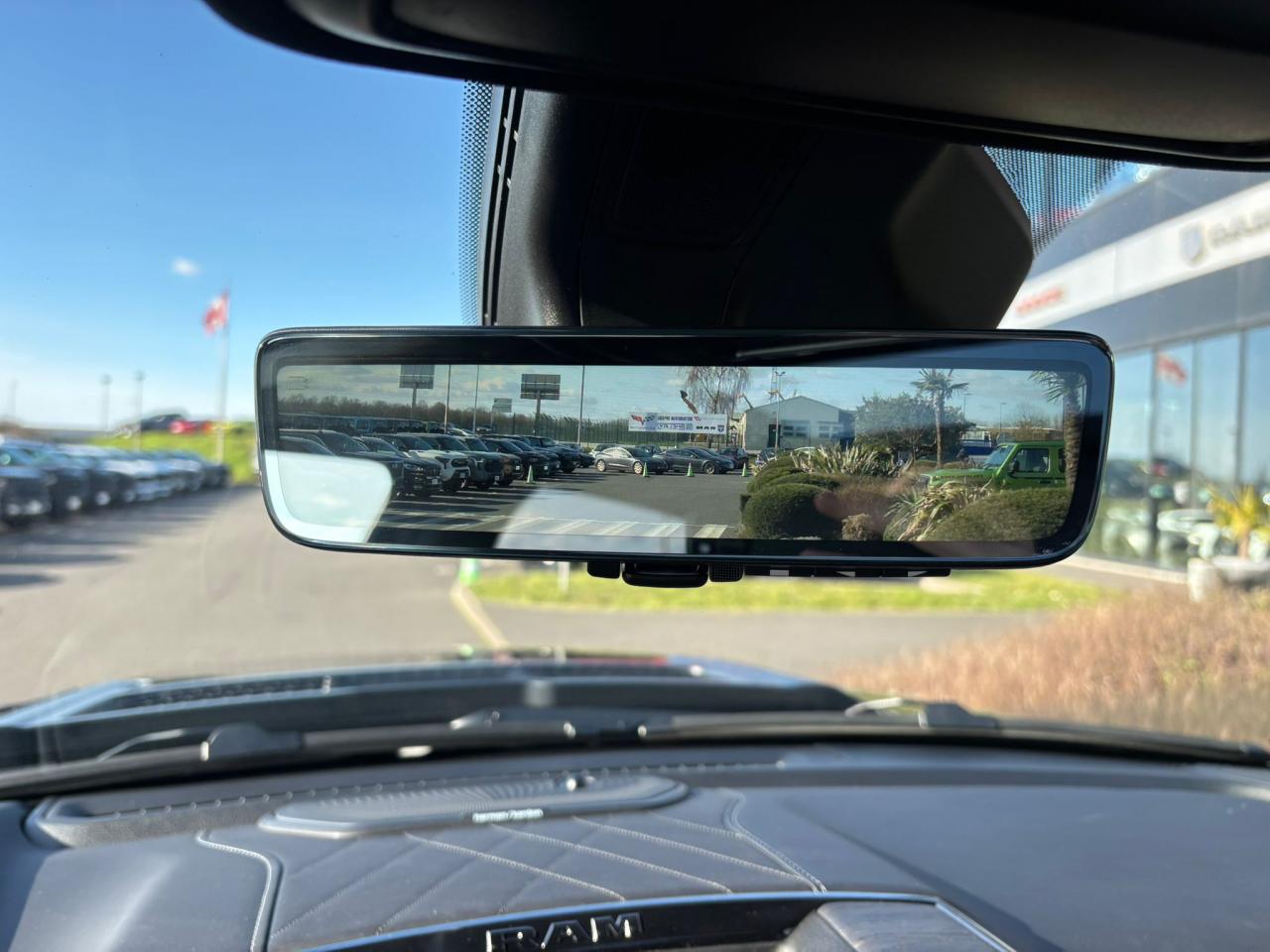 DODGE RAM 1500 CREW LIMITED NIGHT EDITION RAMBOX HAYON MULTI