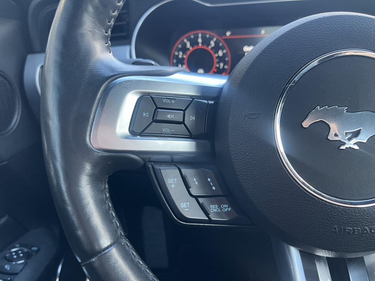 FORD MUSTANG GT FASTBACK 5.0L V8 450ch BVA10