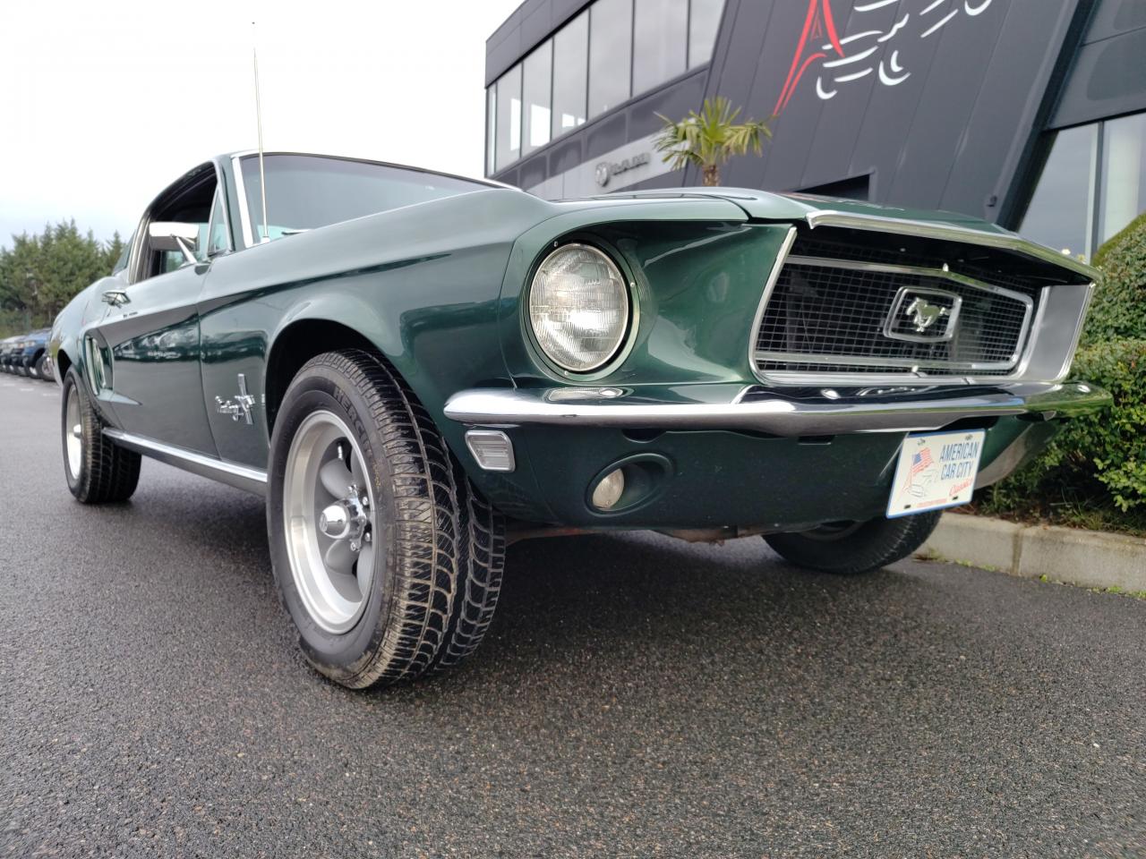 FORD MUSTANG FASTBACK d\'origine Highland Green,302 code J + Historique complet