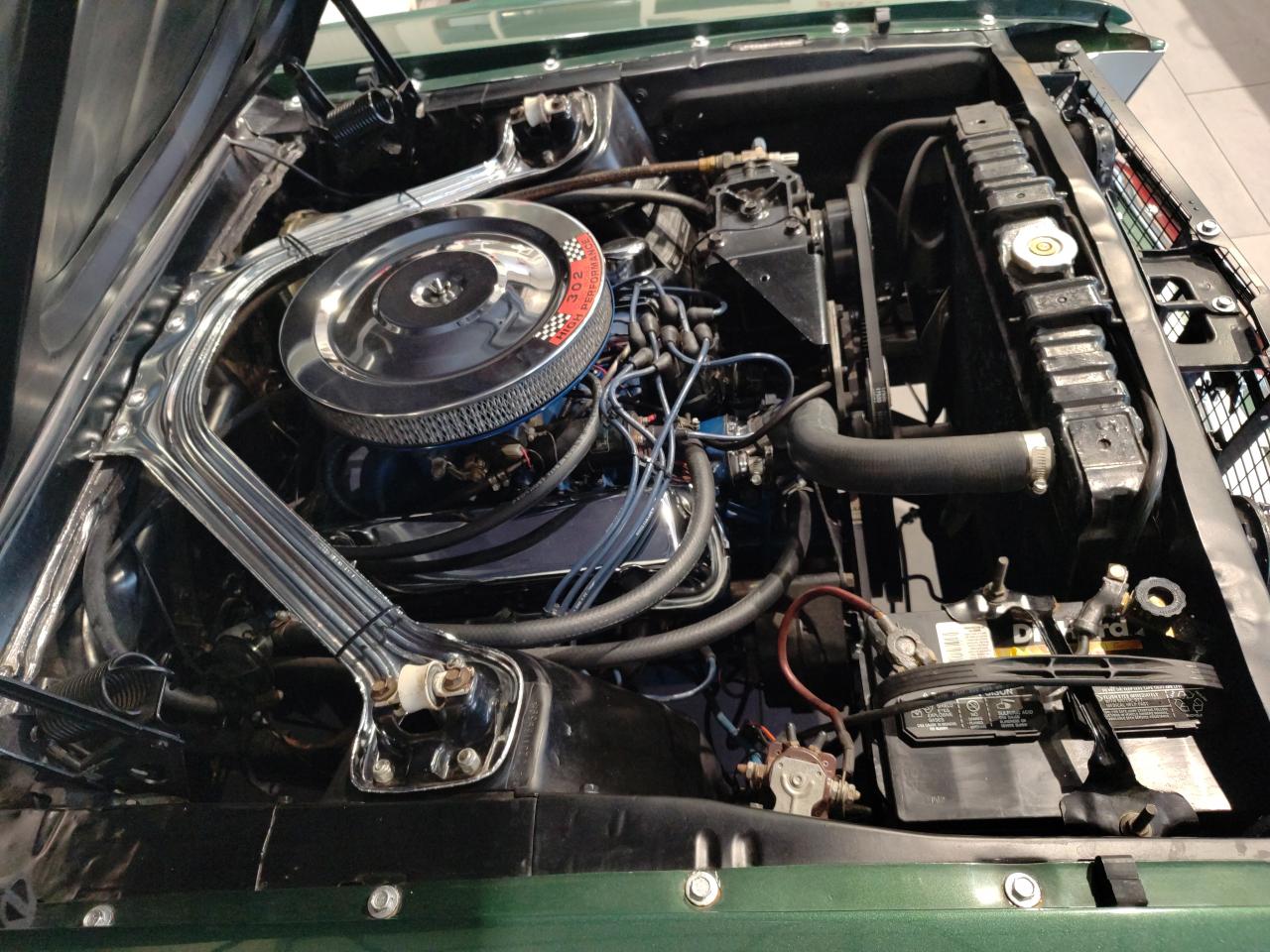 FORD MUSTANG FASTBACK d\'origine Highland Green,302 code J + Historique complet