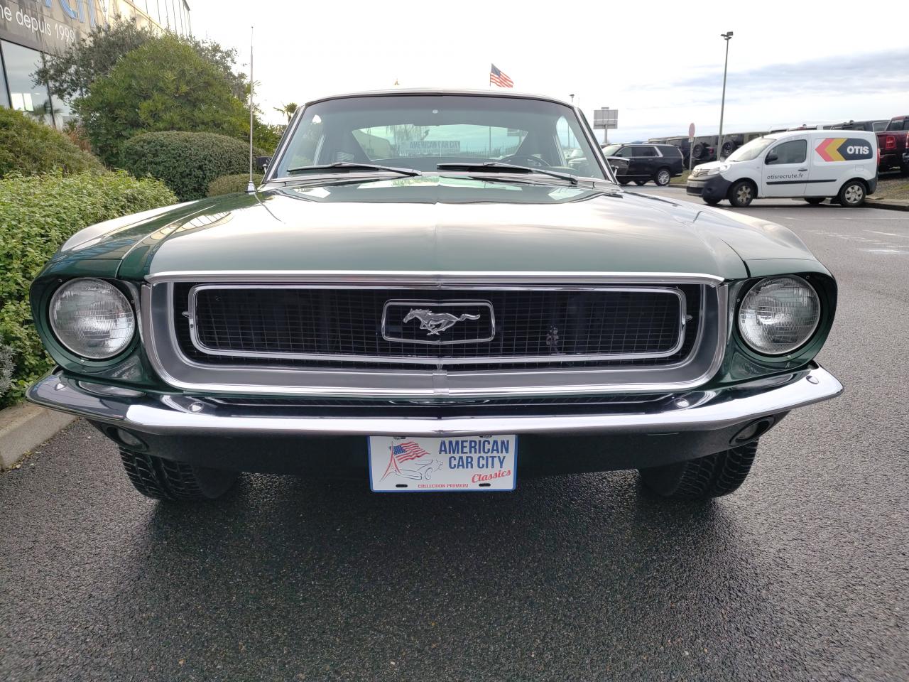 FORD MUSTANG FASTBACK d\'origine Highland Green,302 code J + Historique complet