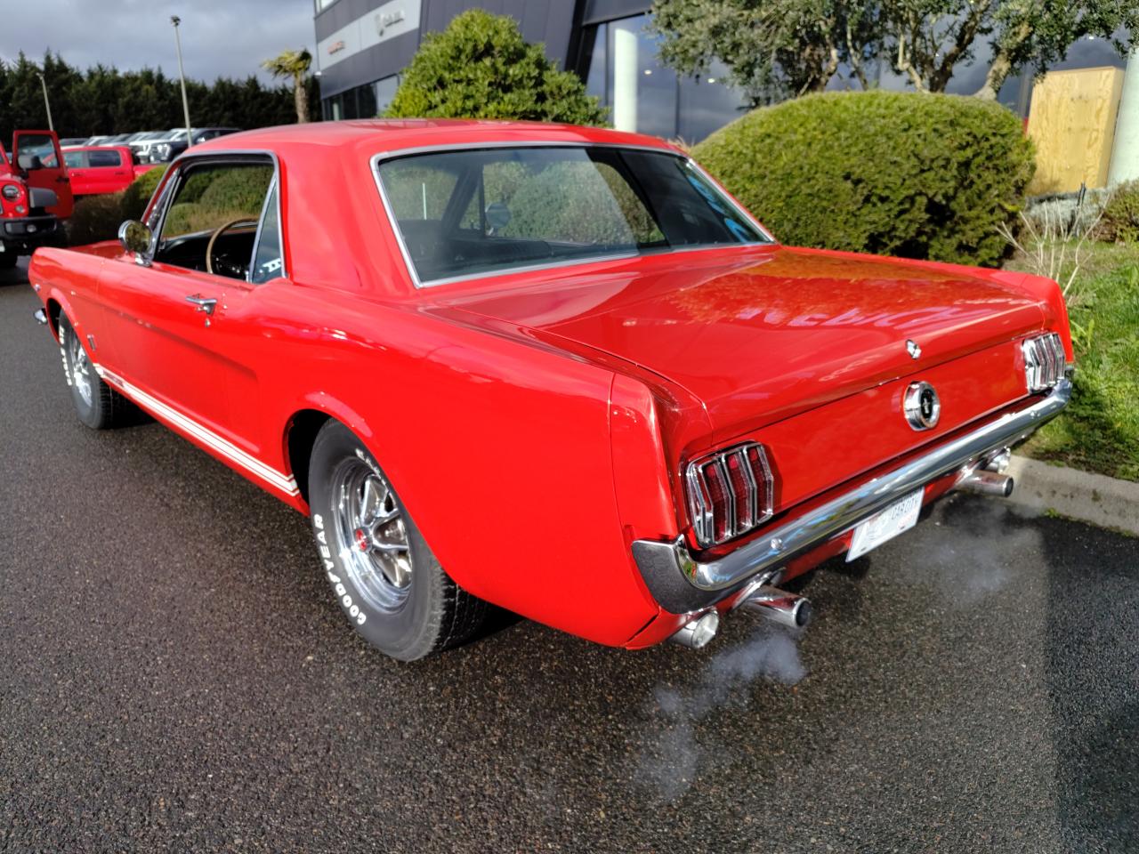 FORD MUSTANG COUPE intérieur Pony, options GT, 225ch