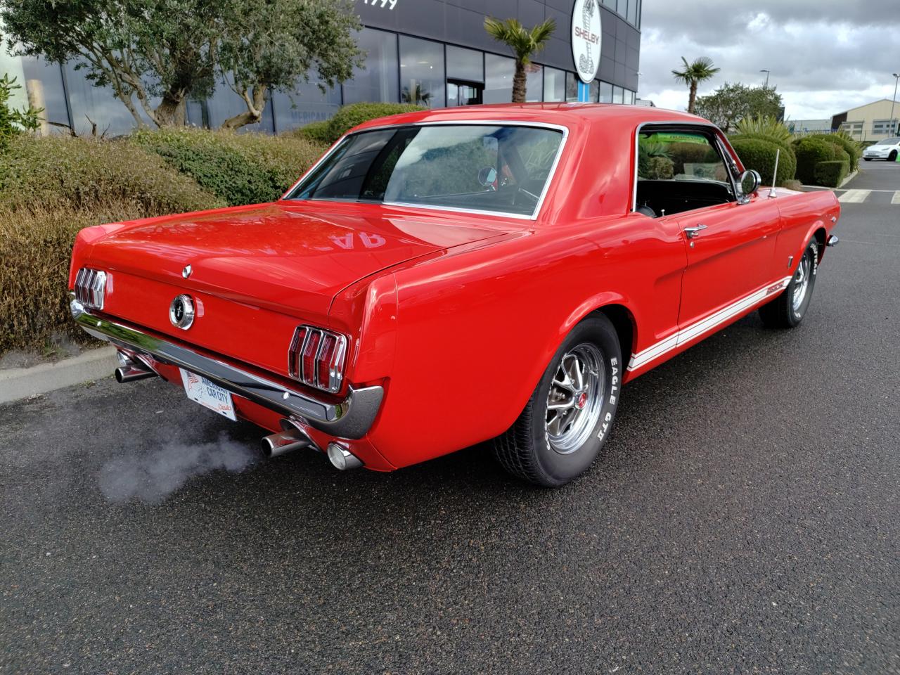 FORD MUSTANG COUPE intérieur Pony, options GT, 225ch
