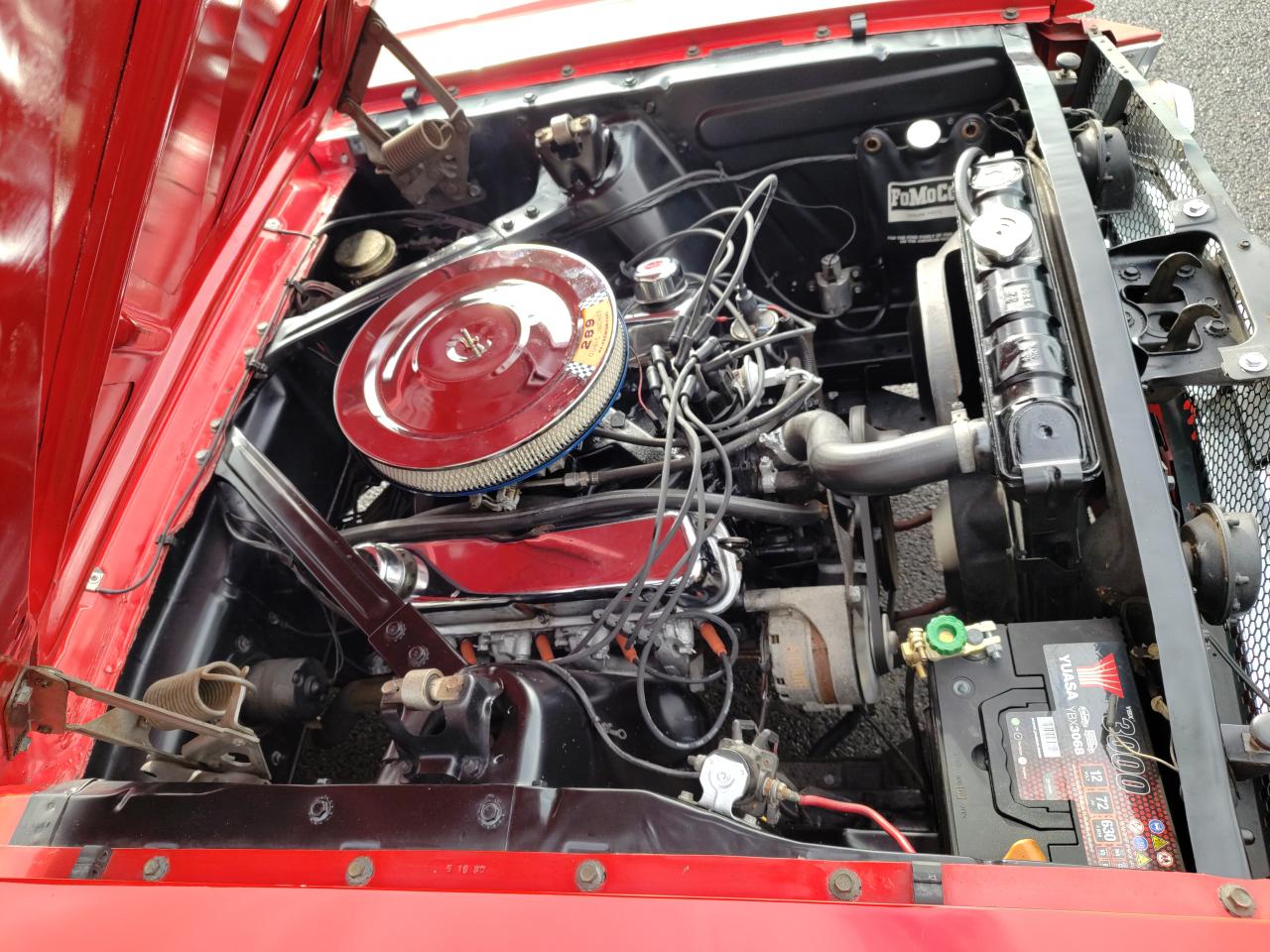 FORD MUSTANG COUPE intérieur Pony, options GT, 225ch