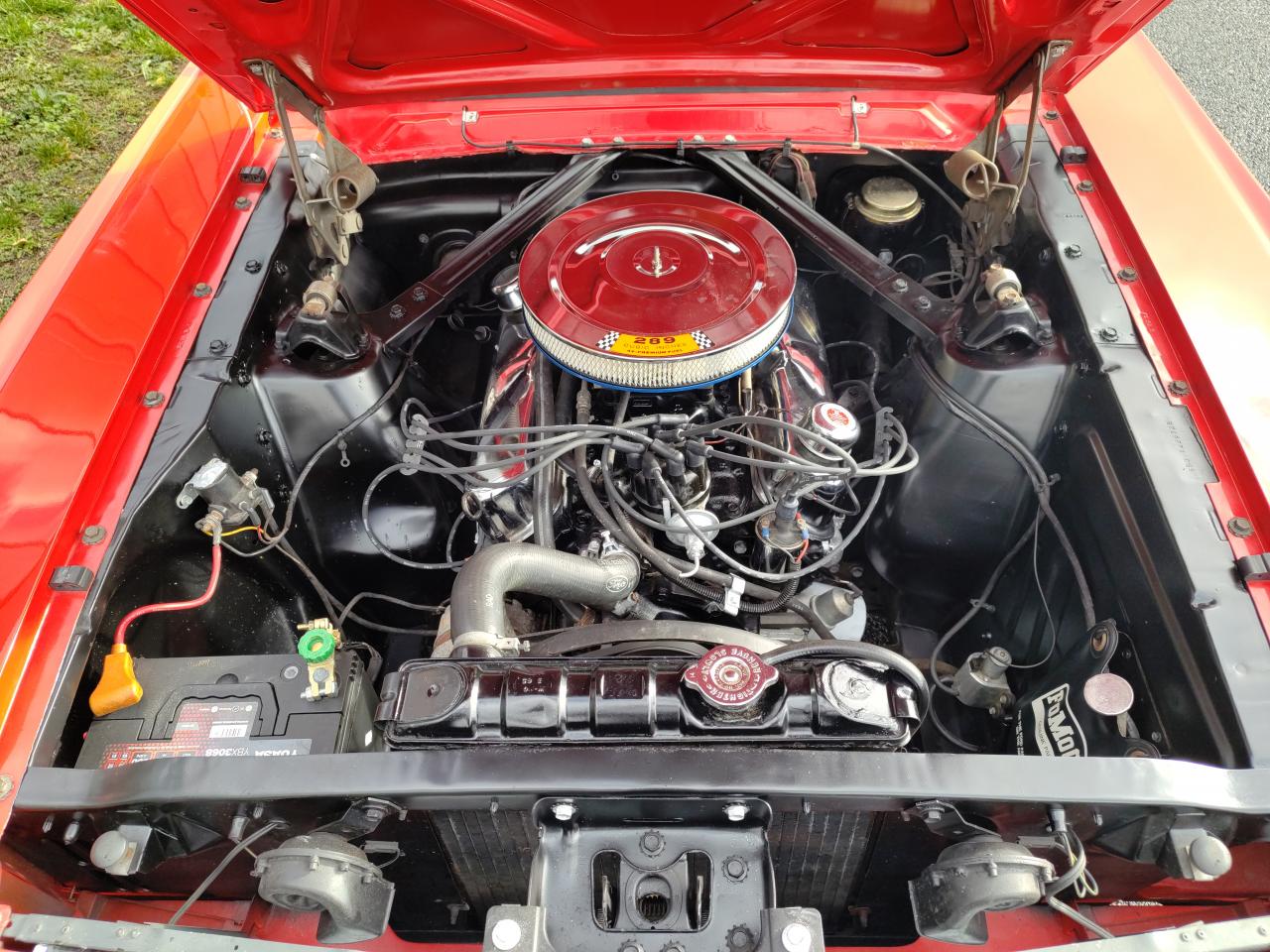 FORD MUSTANG COUPE intérieur Pony, options GT, 225ch