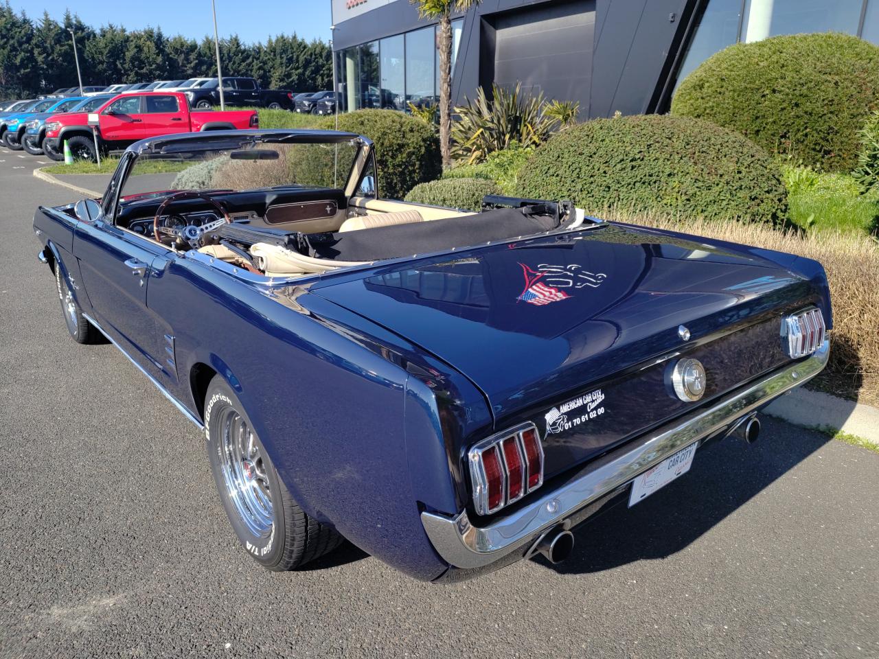 FORD MUSTANG cabriolet code C, peinture, capote et intérieur restaurée chez nous