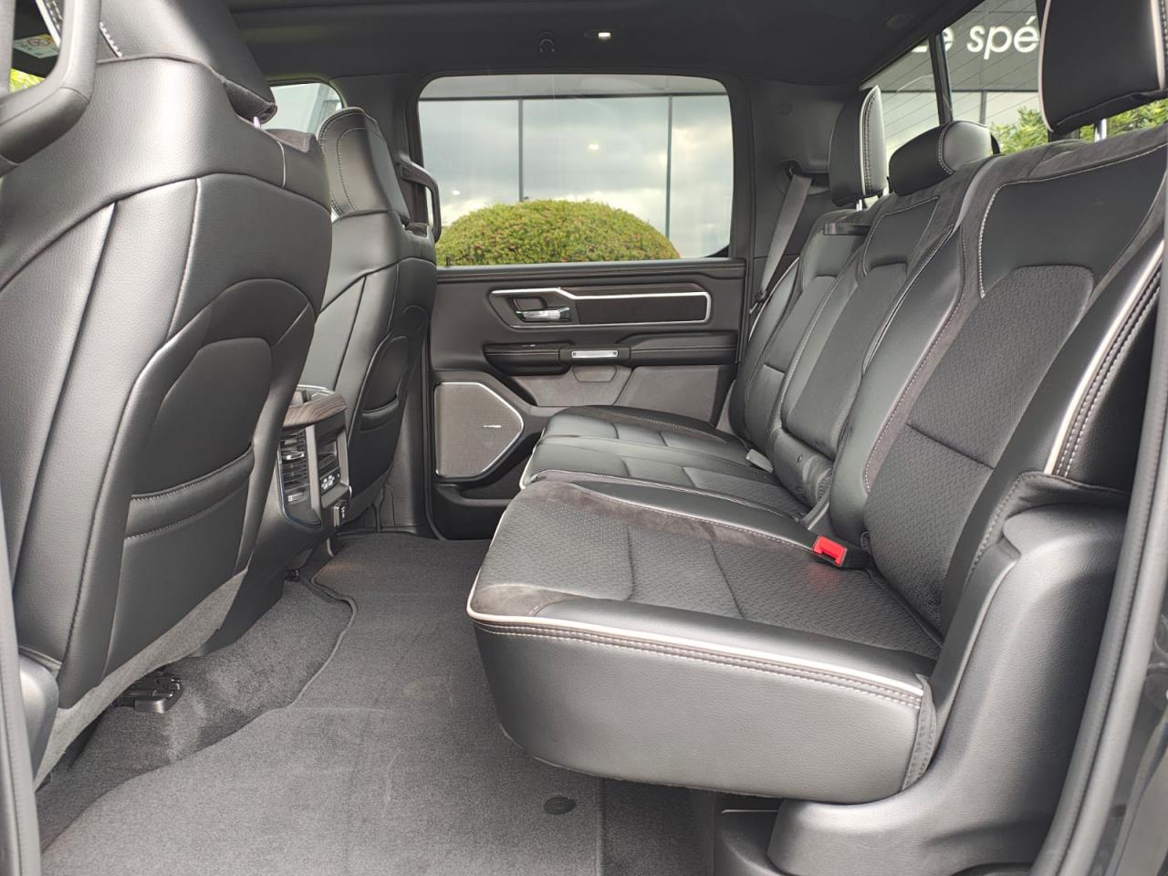 DODGE RAM 1500 CREW LARAMIE SPORT NIGHT EDITION