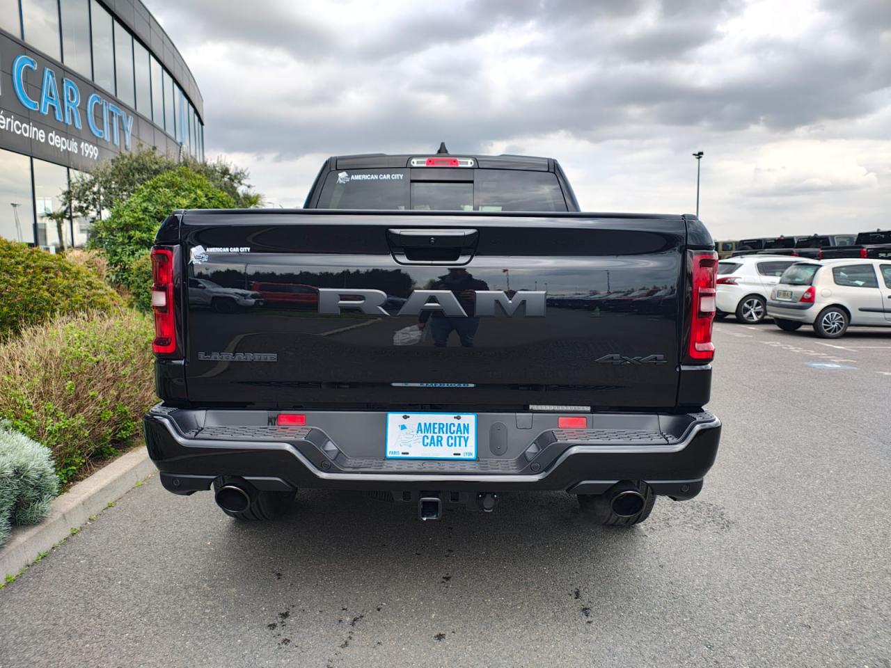 DODGE RAM 1500 CREW LARAMIE SPORT NIGHT EDITION