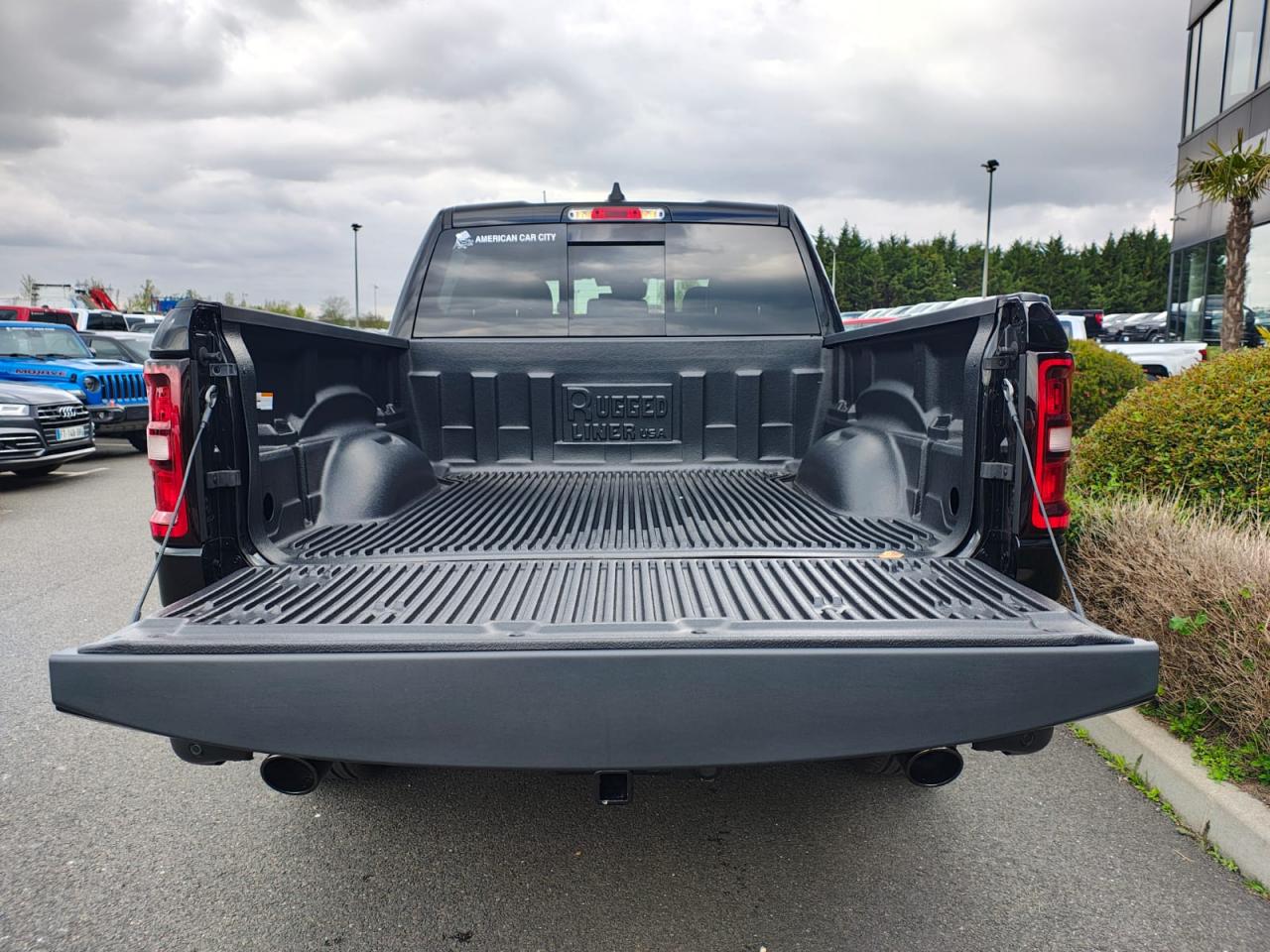 DODGE RAM 1500 CREW LARAMIE SPORT NIGHT EDITION